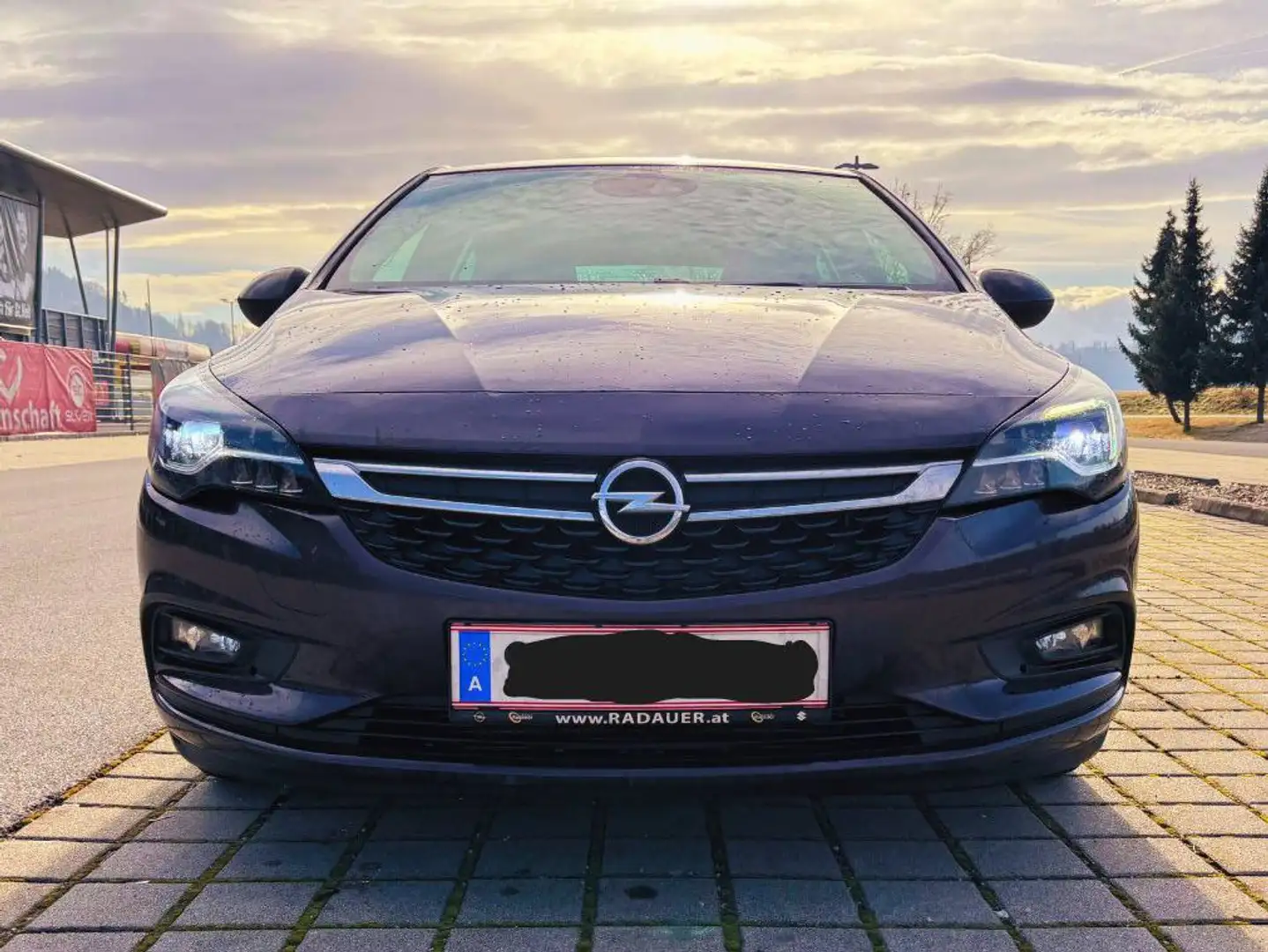 Opel Astra 1,4 Turbo Ecotec Direct Injection Dynamic StarStop Braun - 2