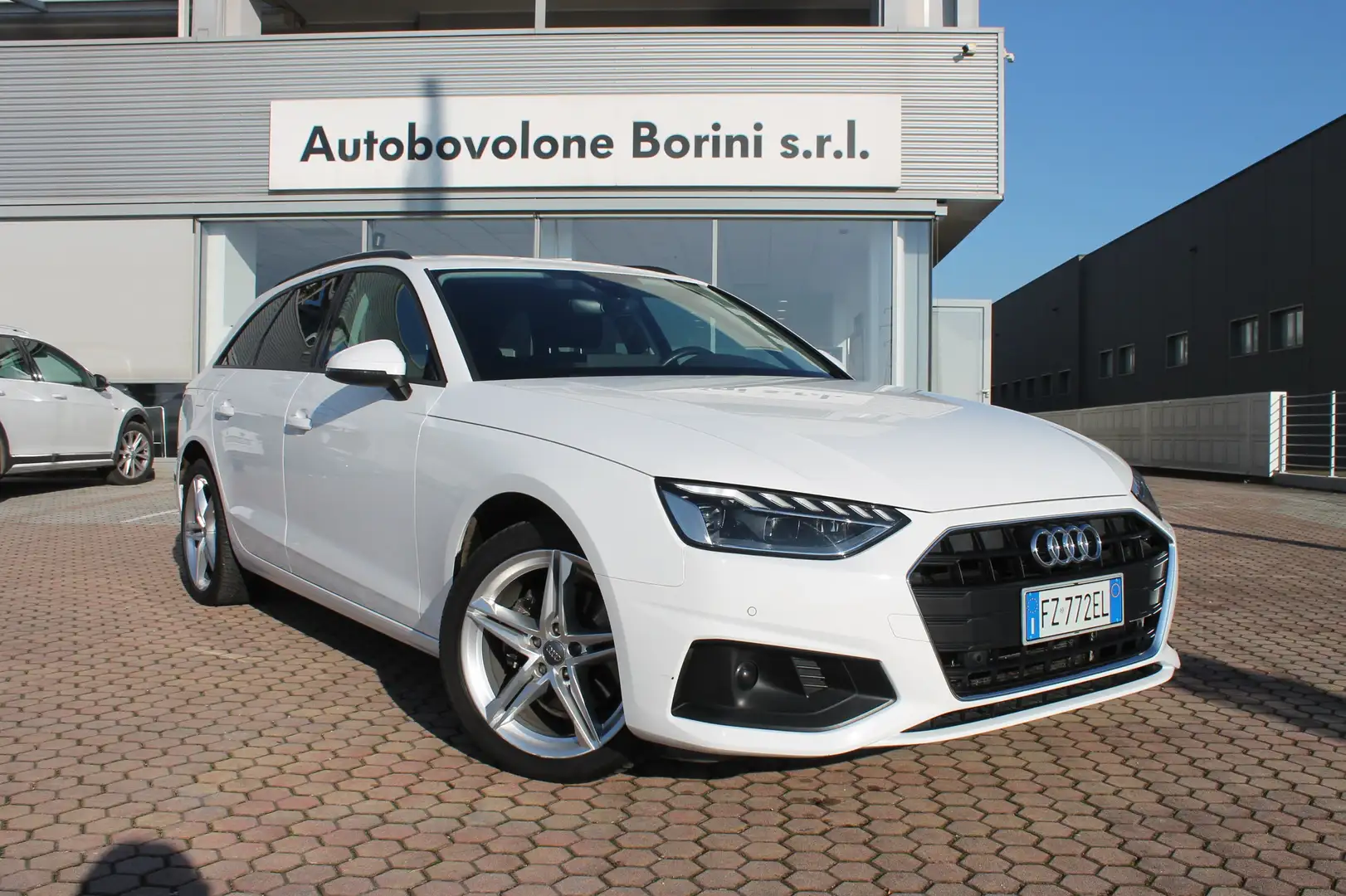 Audi A4 A4 Avant 30 2.0 tdi mhev Business 136cv s-tronic Bianco - 1