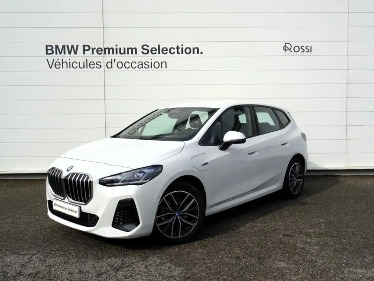 BMW 225