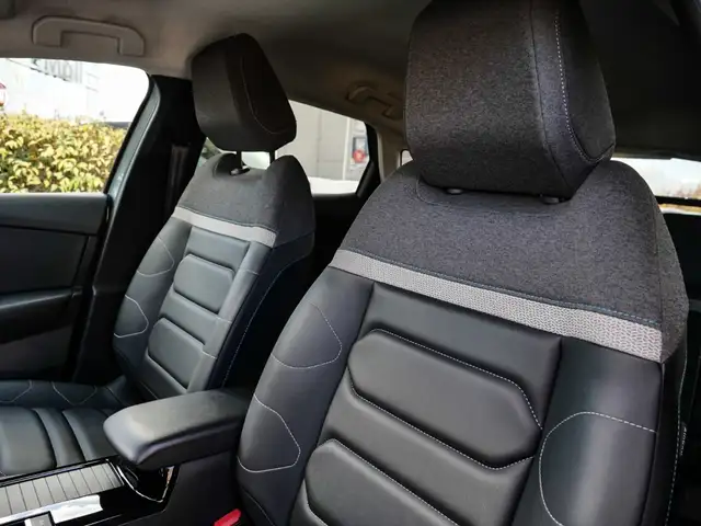 Citroen C4 view 5