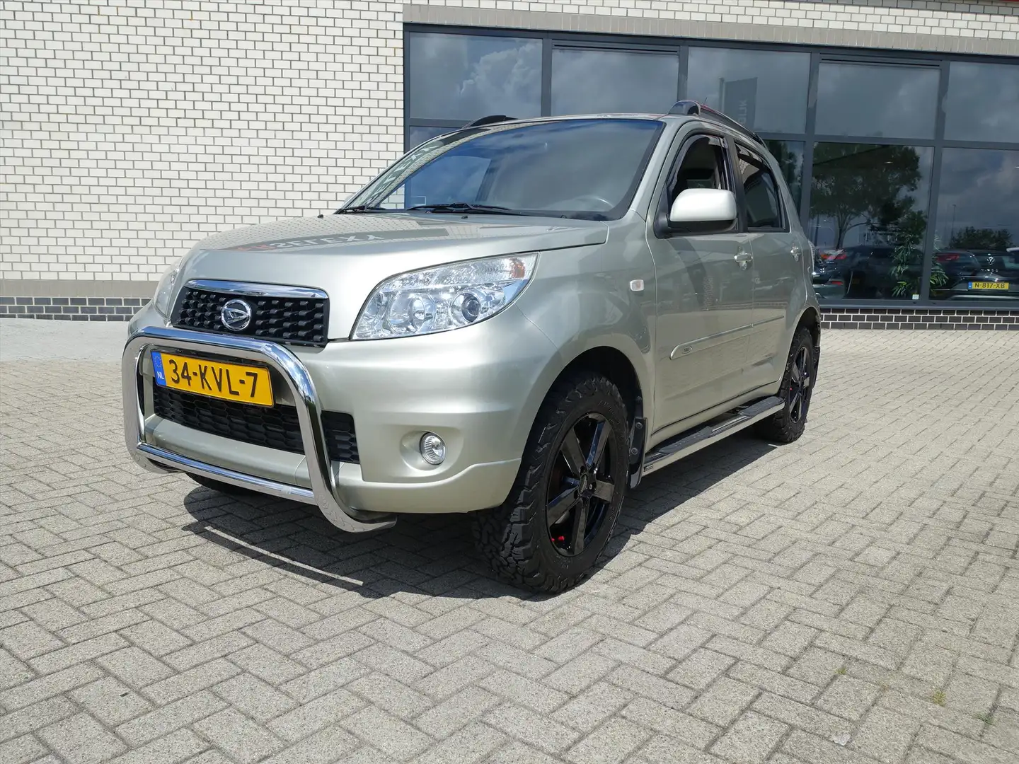 Daihatsu Terios 1.5 2WD AUTOMAAT Expedition + Zeer veel Opties Beige - 2
