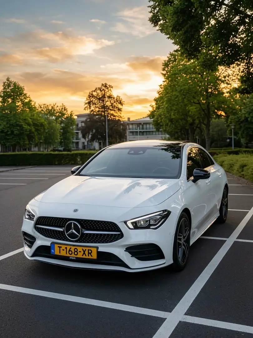 Mercedes-Benz CLA 180 Business Sol. AMG Blanco - 1