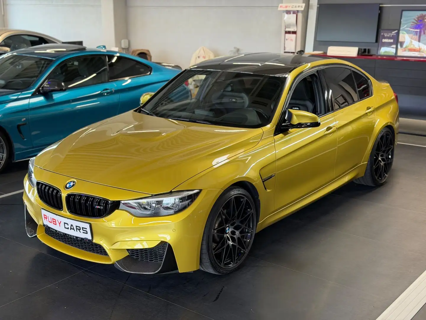 BMW M3 DKG Competition LCI2 Akrapovic Titan | Carbon Par Gelb - 2