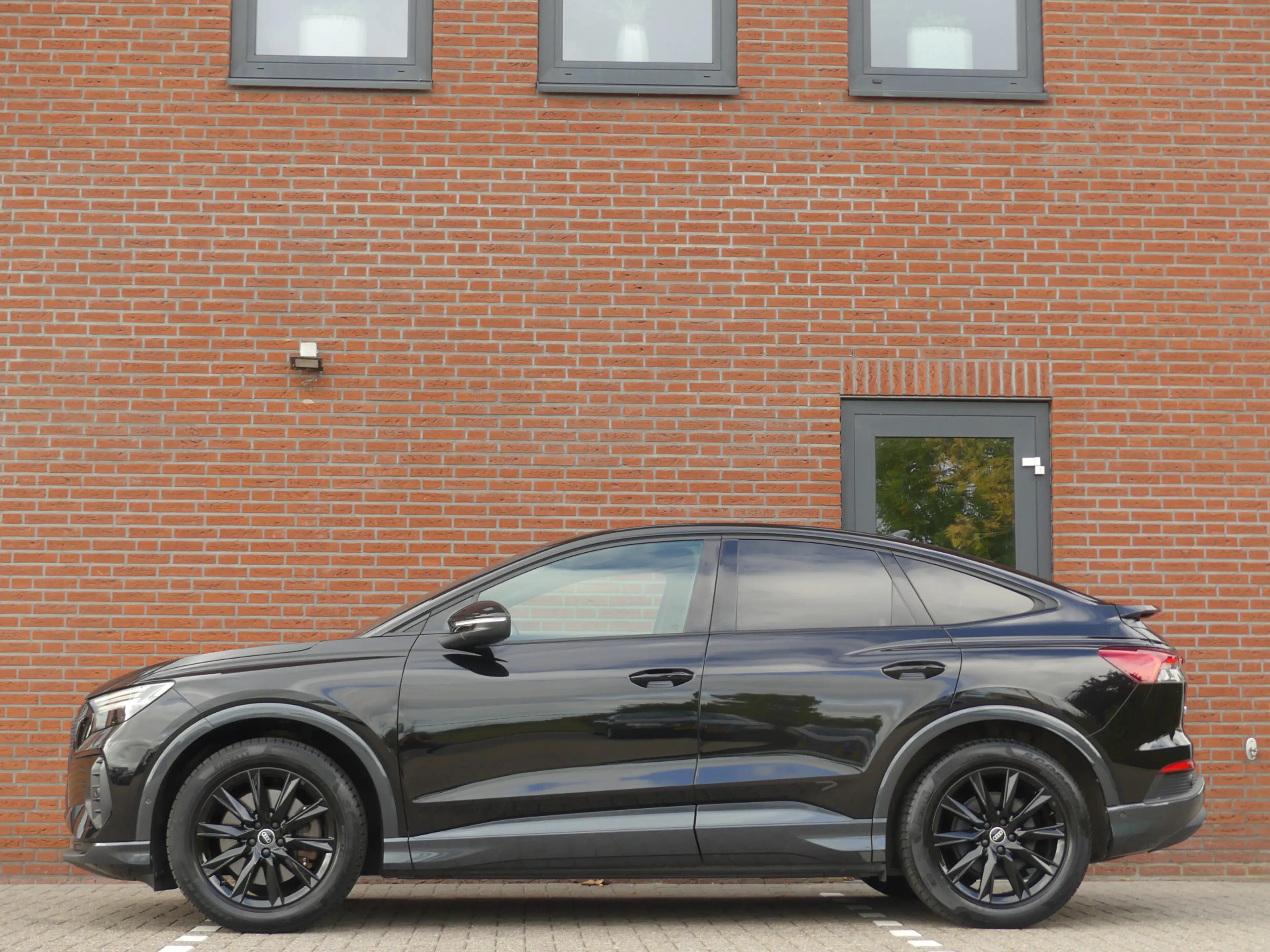 Audi Q4 e-tron Sportback 40 S-line 77 kWh — photo 3