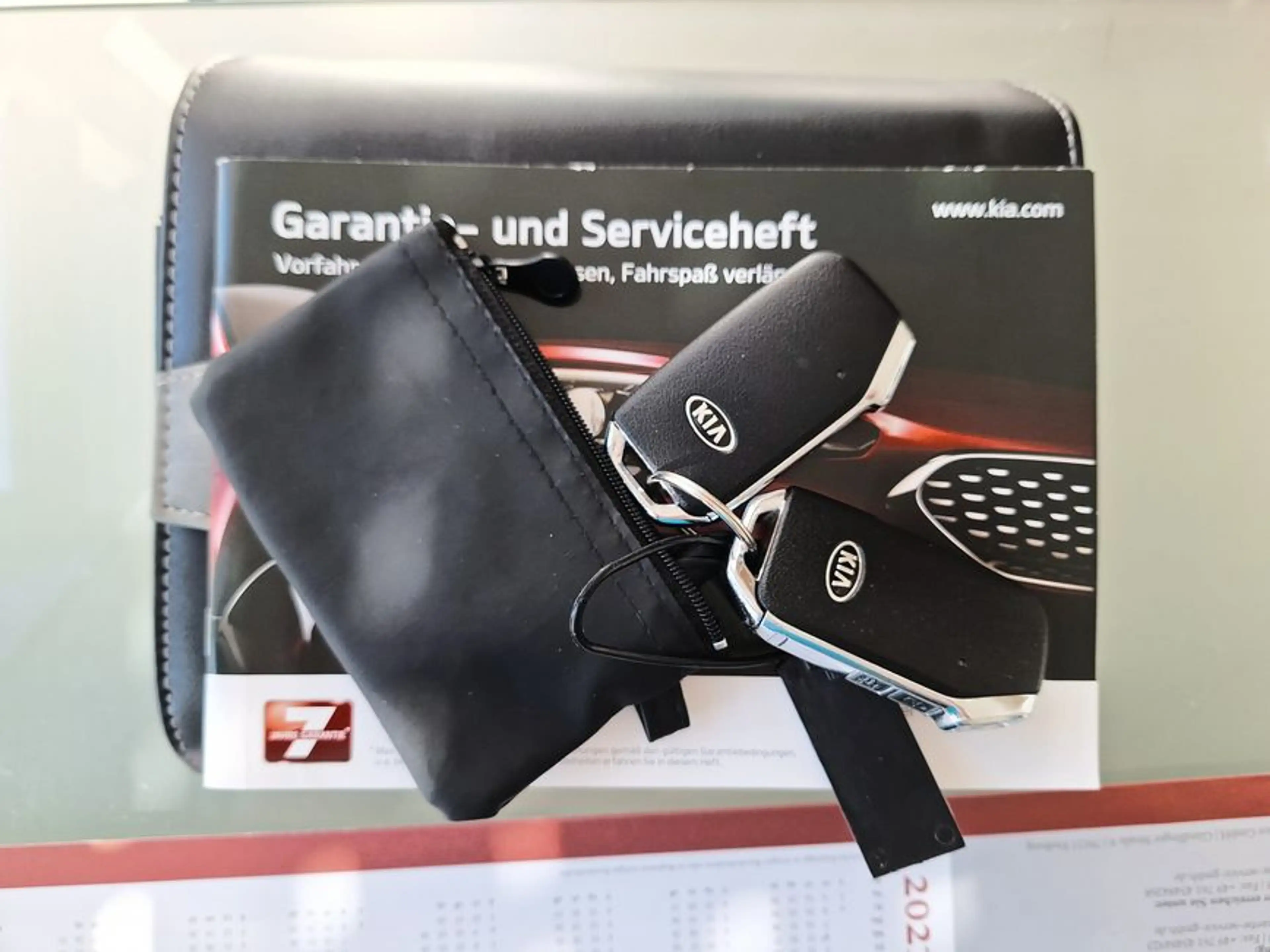 Kia Sorento Plug-In Hybrid AWD Schiebedach 8xRäder Werksgarantie 360* LED — photo 6