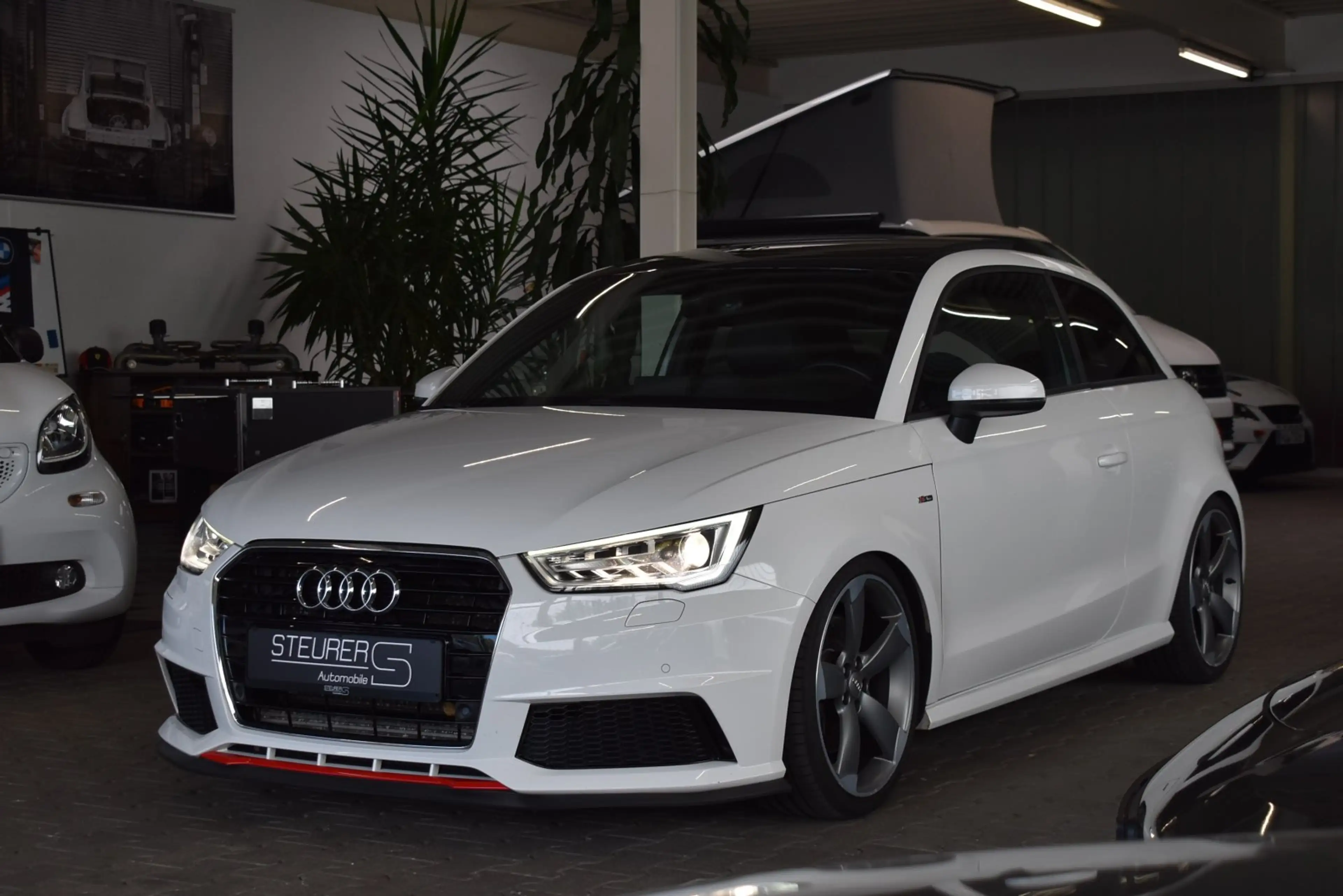 Audi A1 1.8 TFSI sport S-Line Xenon 18 Zoll Rotor Panodach