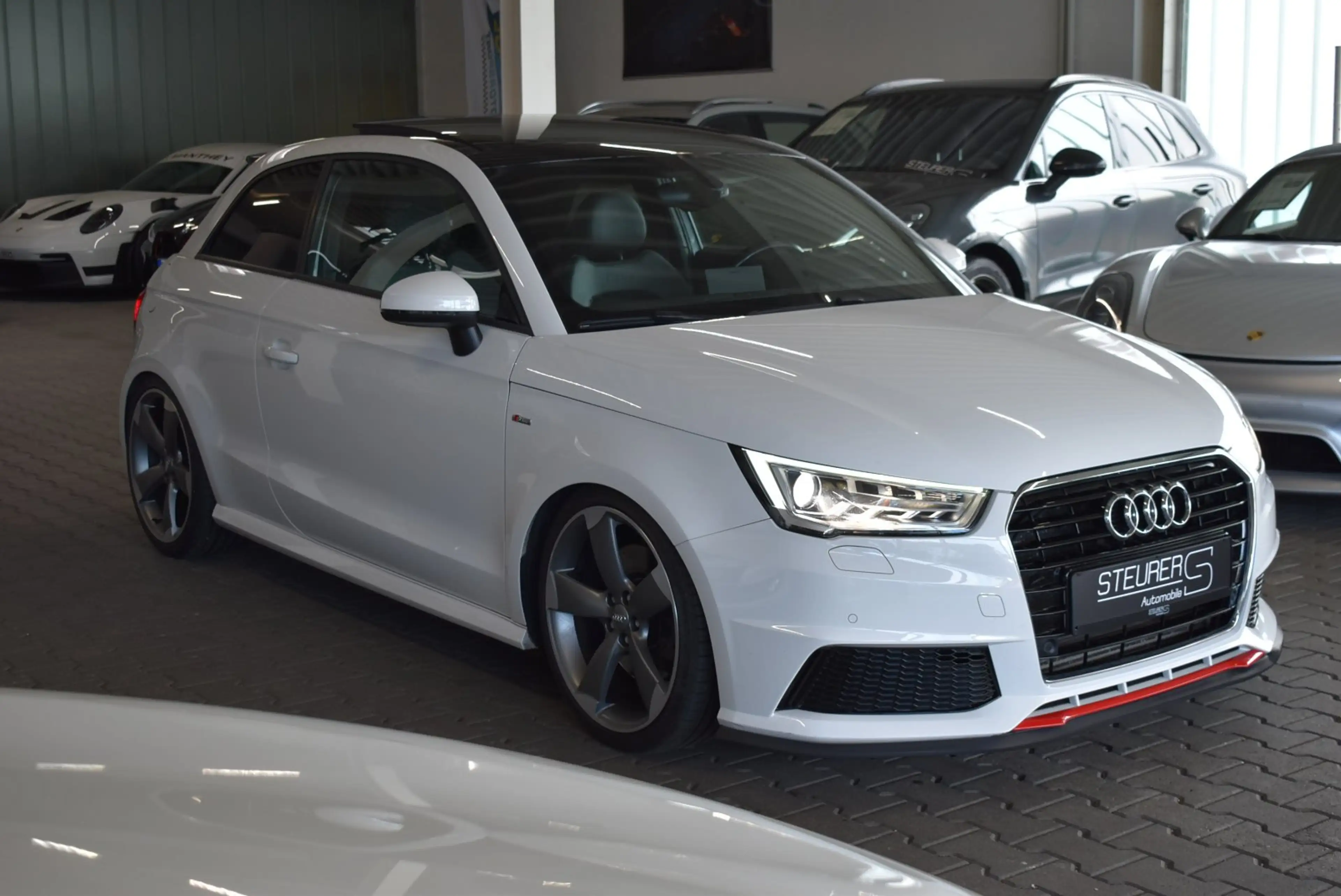 Audi A1 1.8 TFSI sport S-Line Xenon 18 Zoll Rotor Panodach — photo 8