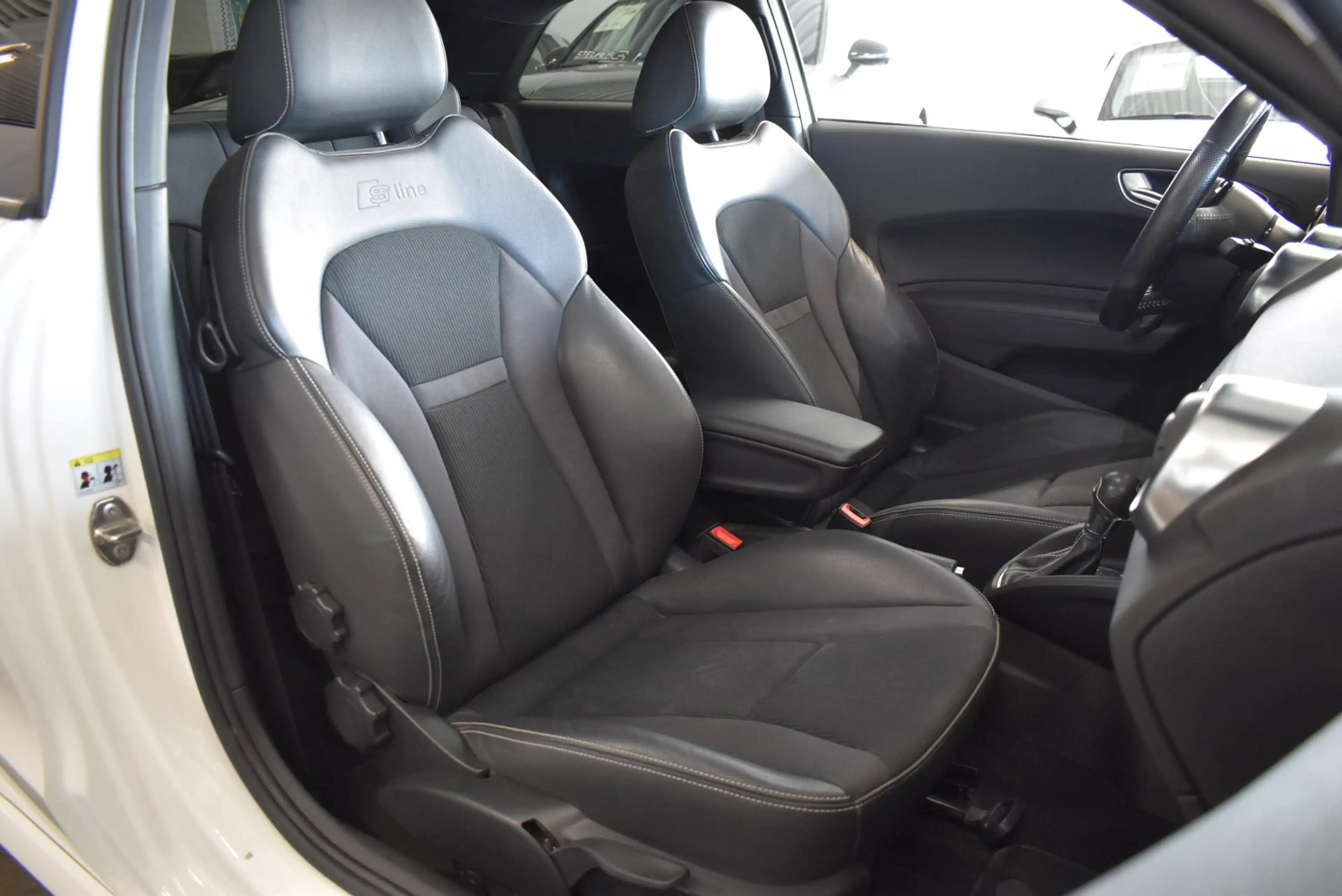 Audi A1 1.8 TFSI sport S-Line Xenon 18 Zoll Rotor Panodach — photo 12