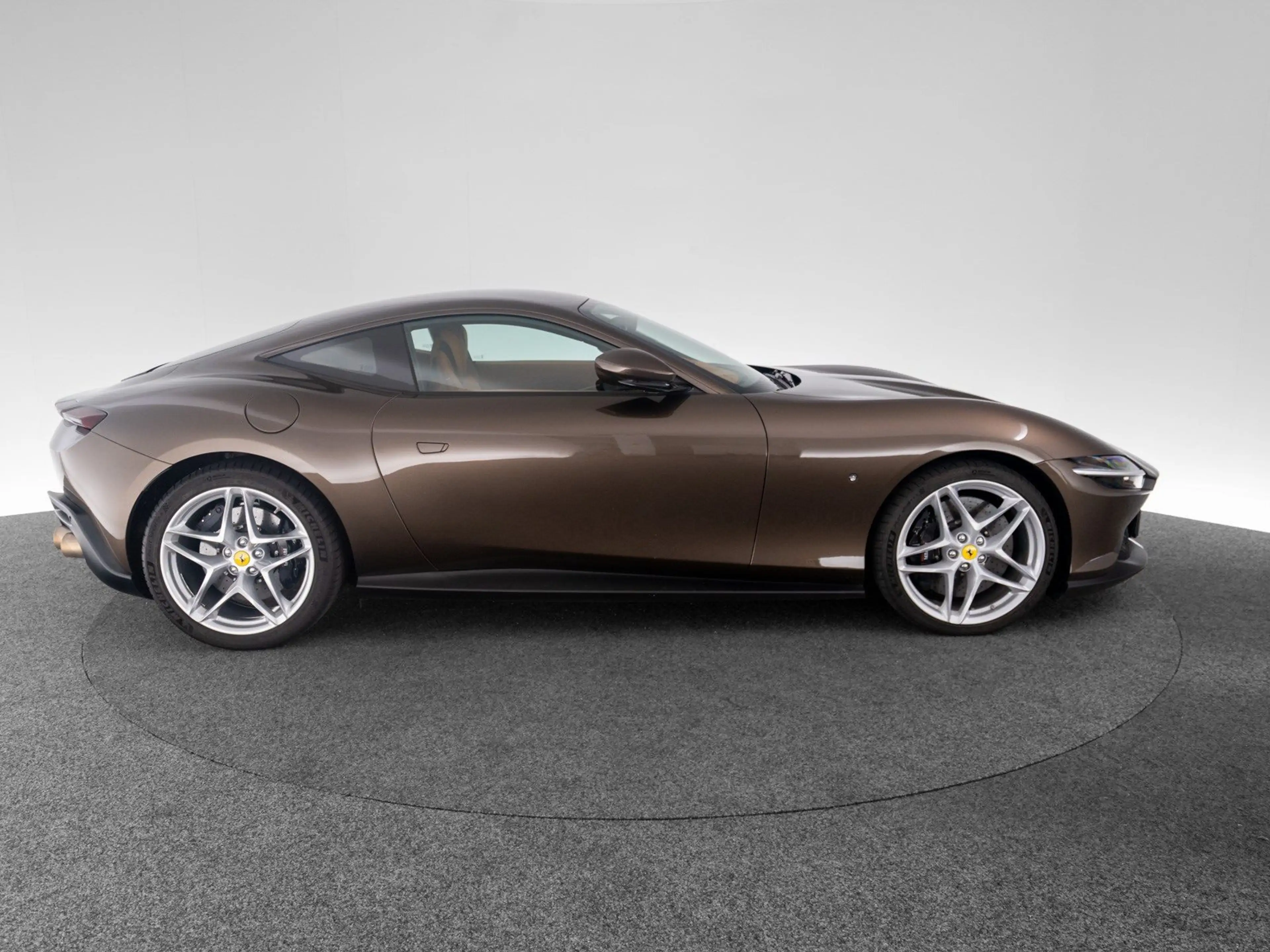 Ferrari Roma FERRARI SINGEN — photo 4