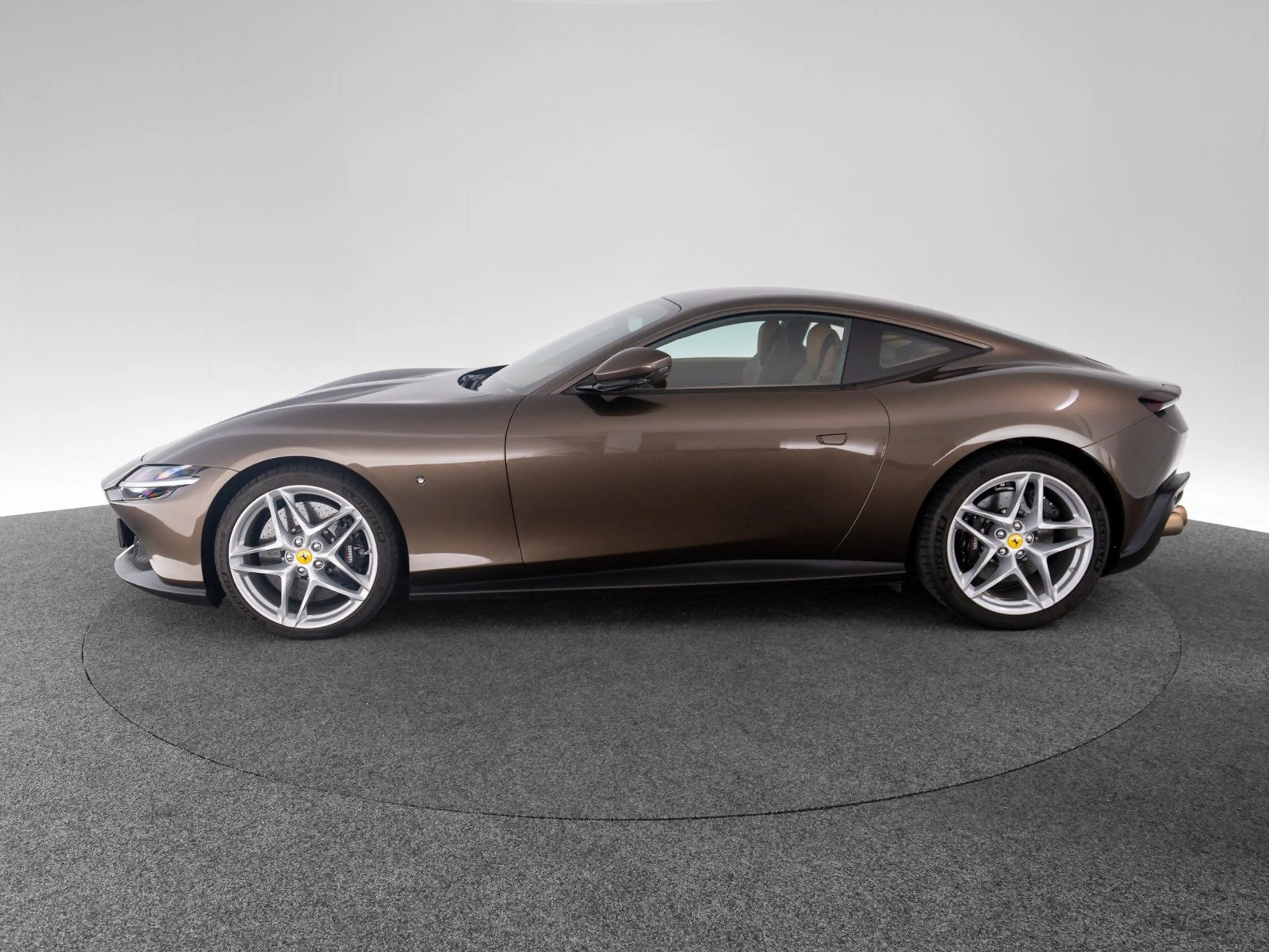 Ferrari Roma FERRARI SINGEN — photo 8