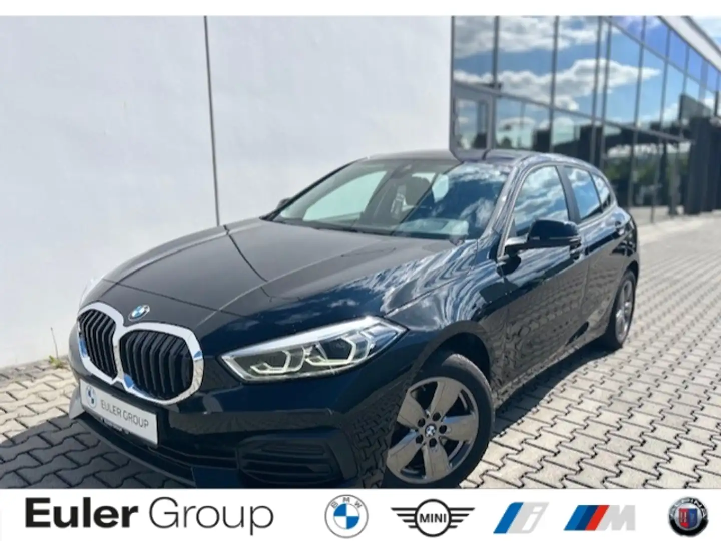 BMW 118 i LiveCockProf DAB PDC ActiveG+ SHZ LED Zwart - 1