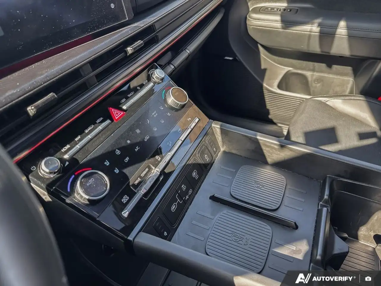 Hyundai SANTA FE снимка Hyundai SANTA FE