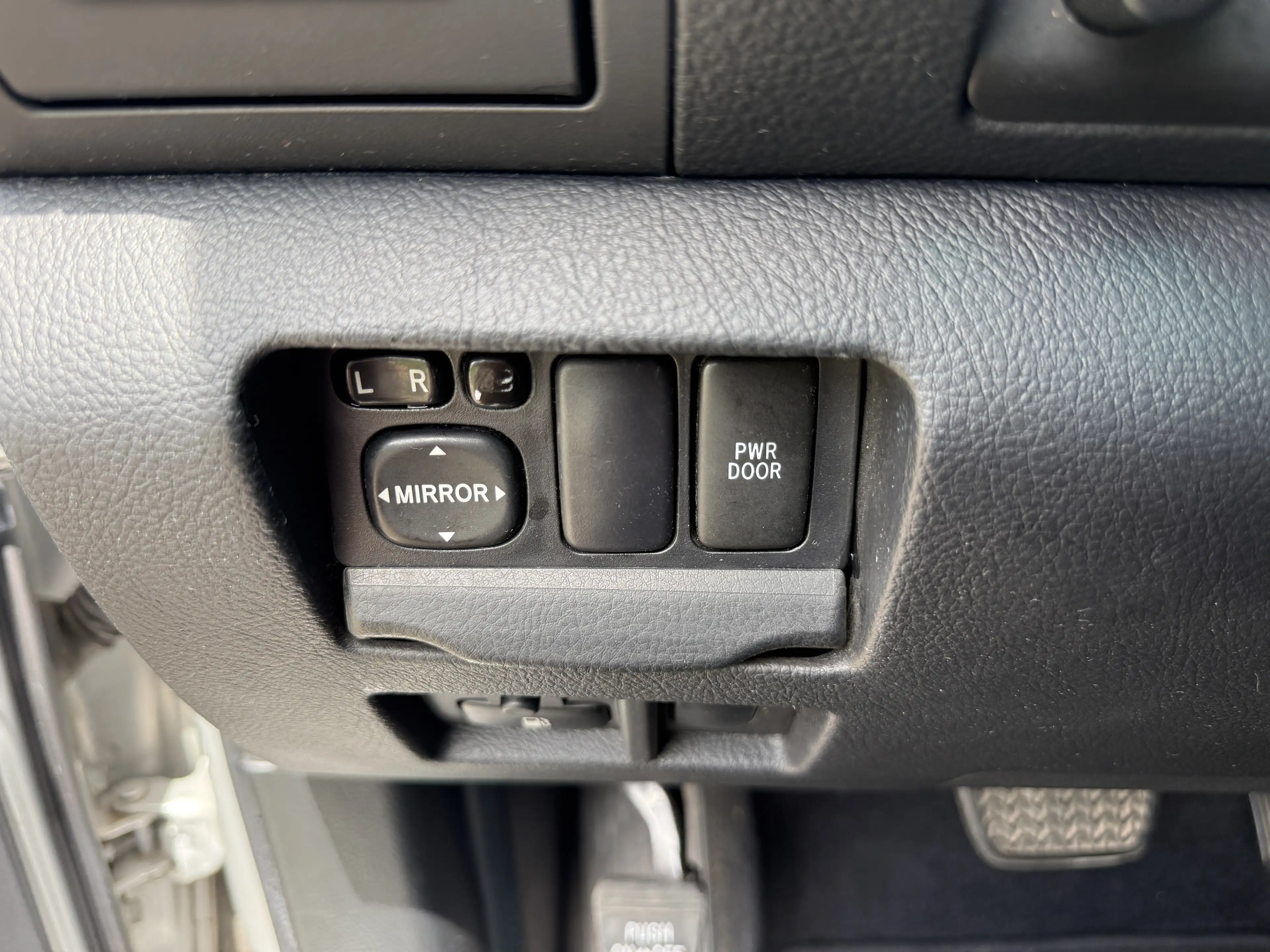 Lexus RX 400 RX 400h 3.3i V6 24v Platinum — photo 13