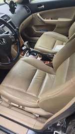Tourer 2.4 i Automatik Executive