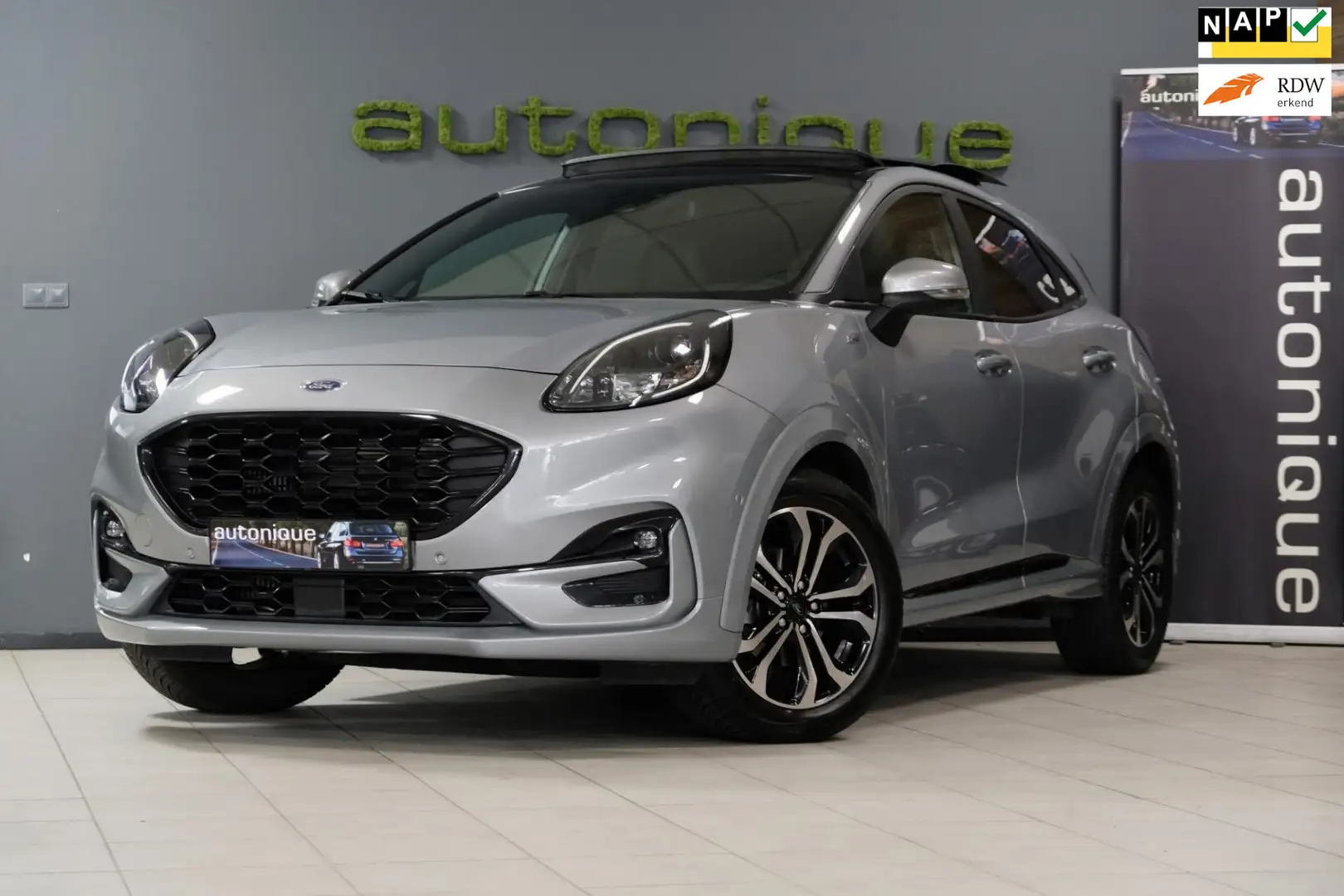 Ford Puma 1.0 EcoBoost Hybrid ST-Line X *PANORAMADAK* Navi/C Grau - 1