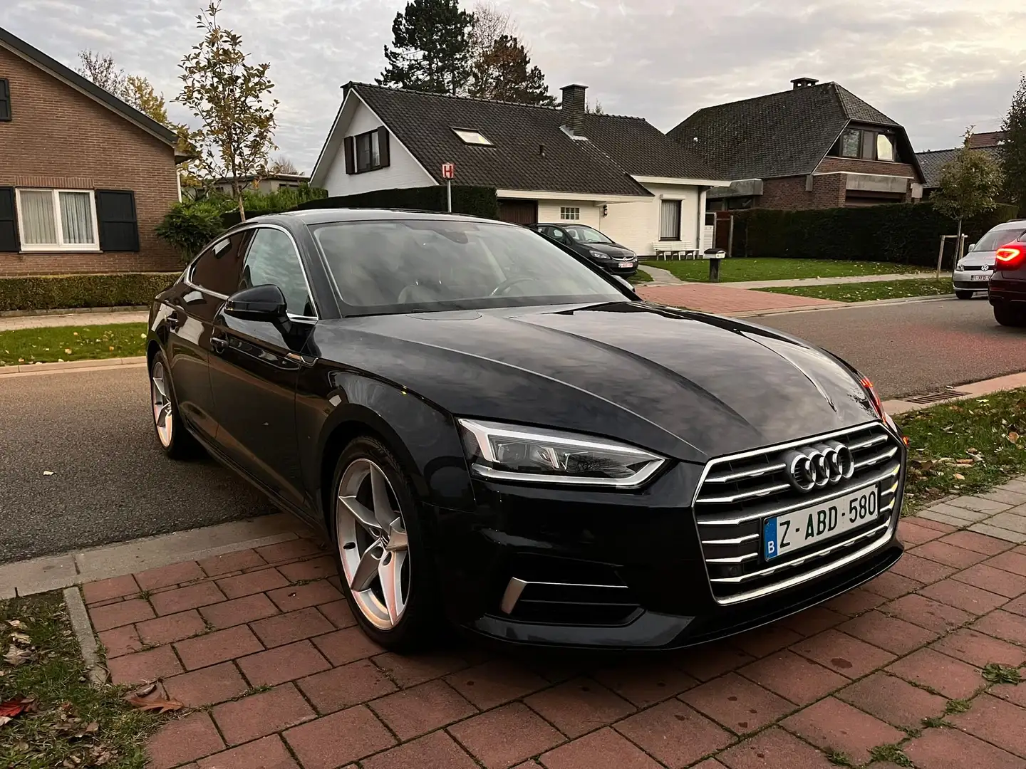 Audi A5 A5 Sportback 1.8 TFSI Multitronic Blauw - 2