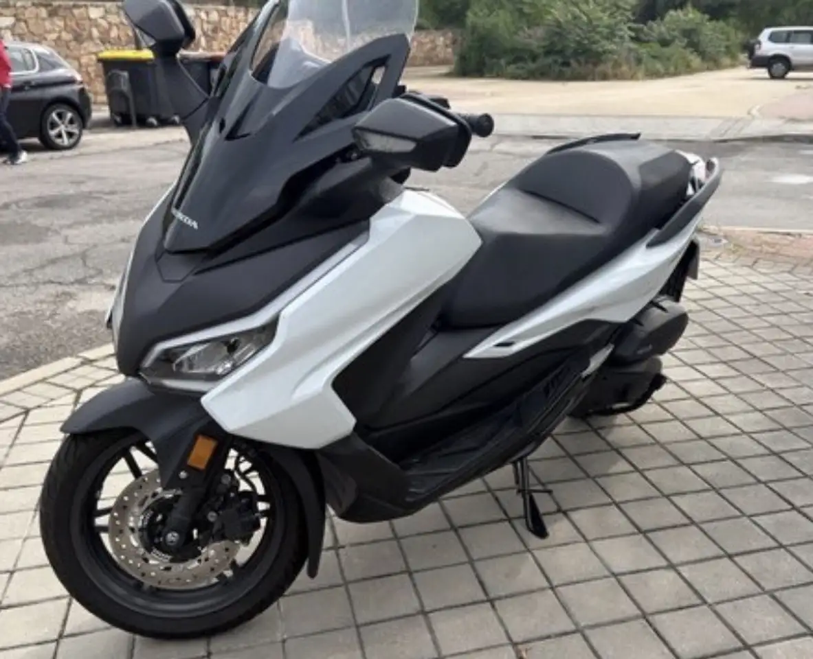 Honda Forza 125