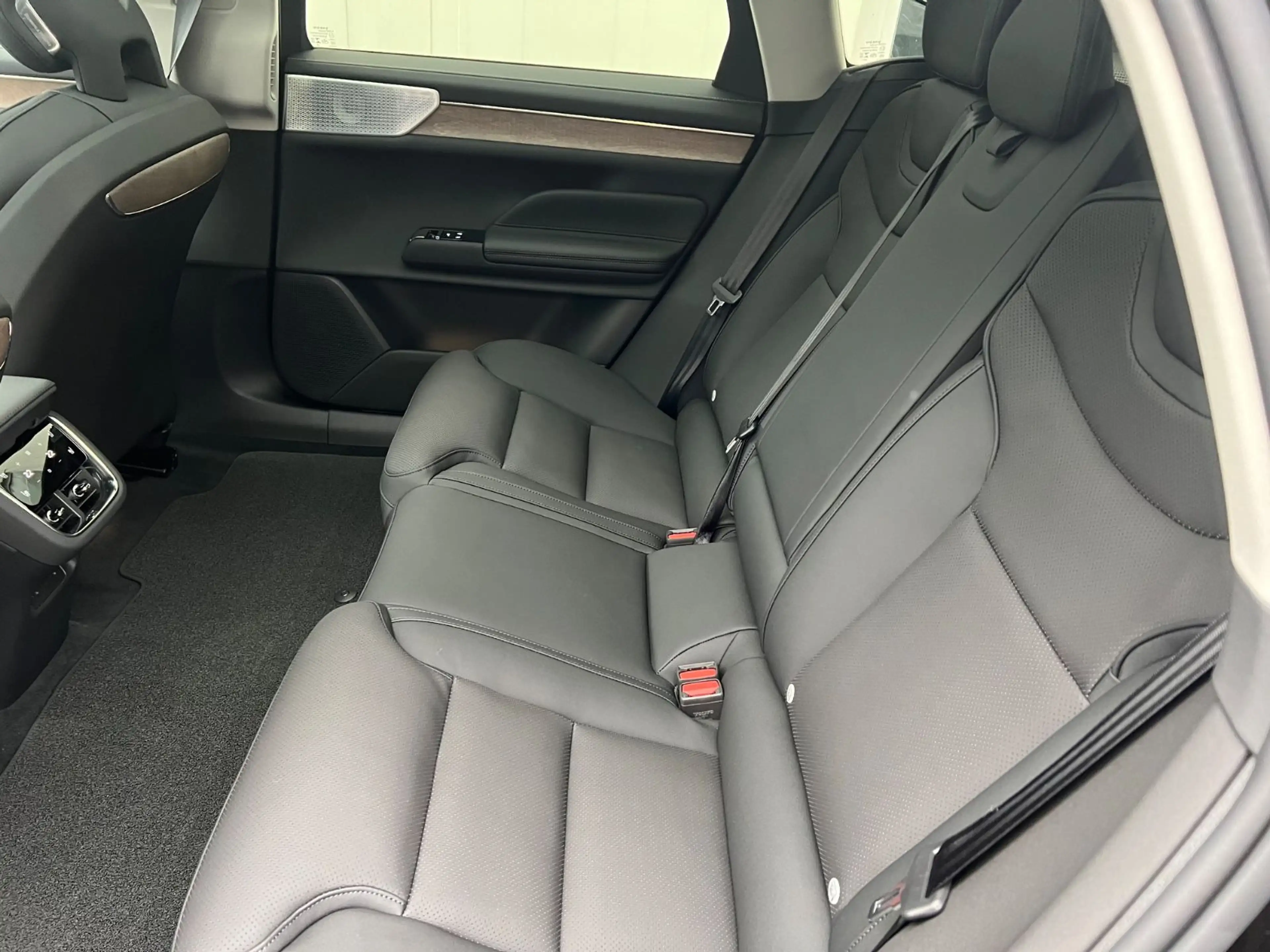 Volvo ES90 Single Motor Extended Range ULTRA LIDAR — photo 13