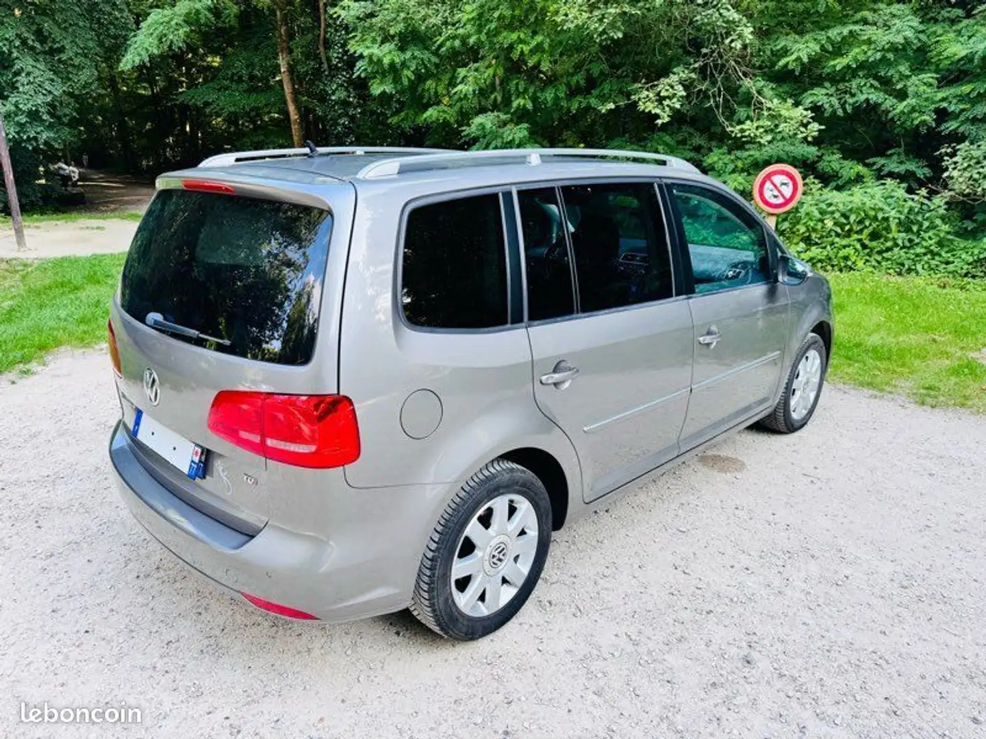 Volkswagen Touran 1.6 tdi 105 highline 7 places Gris - 2