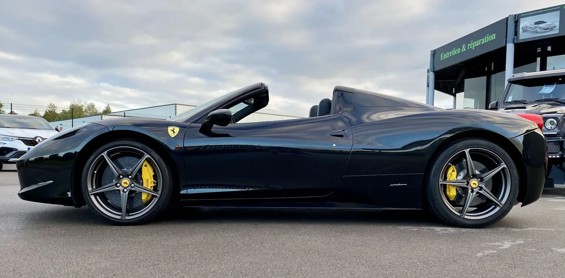 Ferrari 458 / V8 4.5l 570 CH F1 / Schwarz - 2