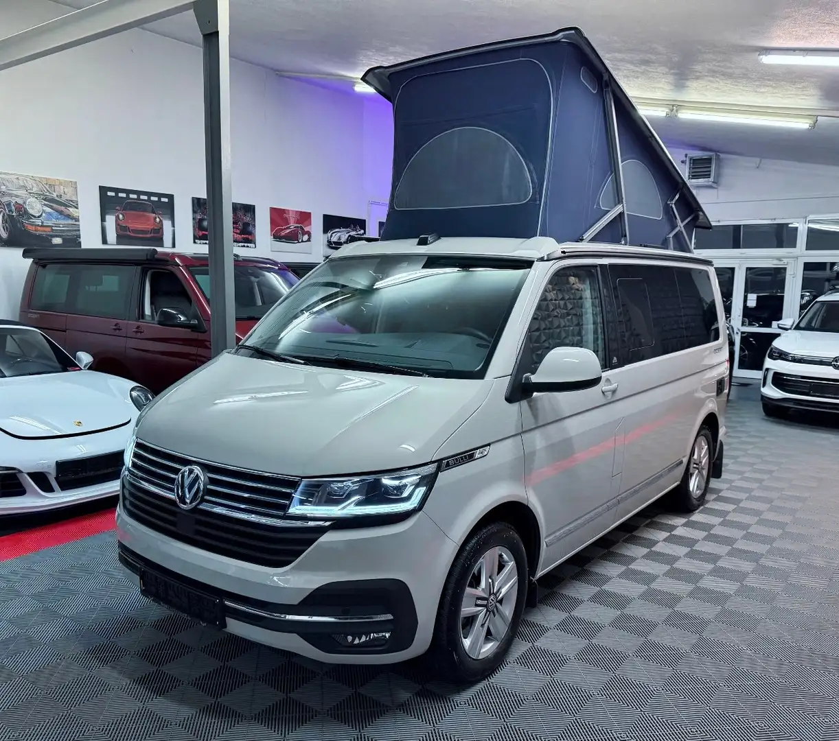 Volkswagen T6.1 California California DSG 4Motion Ocean,LED, DCC, Diffsp.,AHK Grau - 1