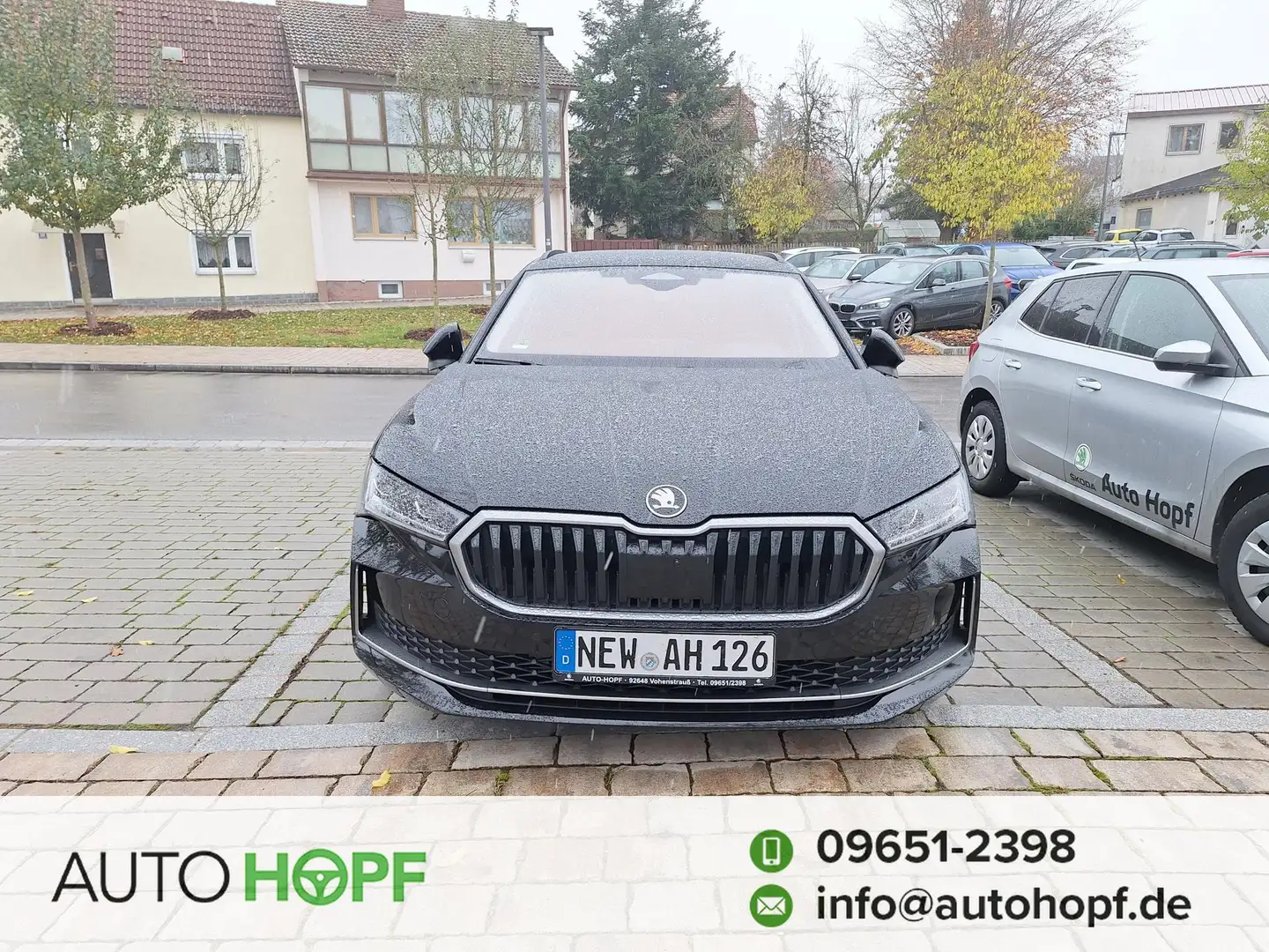 Skoda Superb Combi 1.5 TSI mHEV DSG Selection 110 kW (150 PS... Schwarz - 1