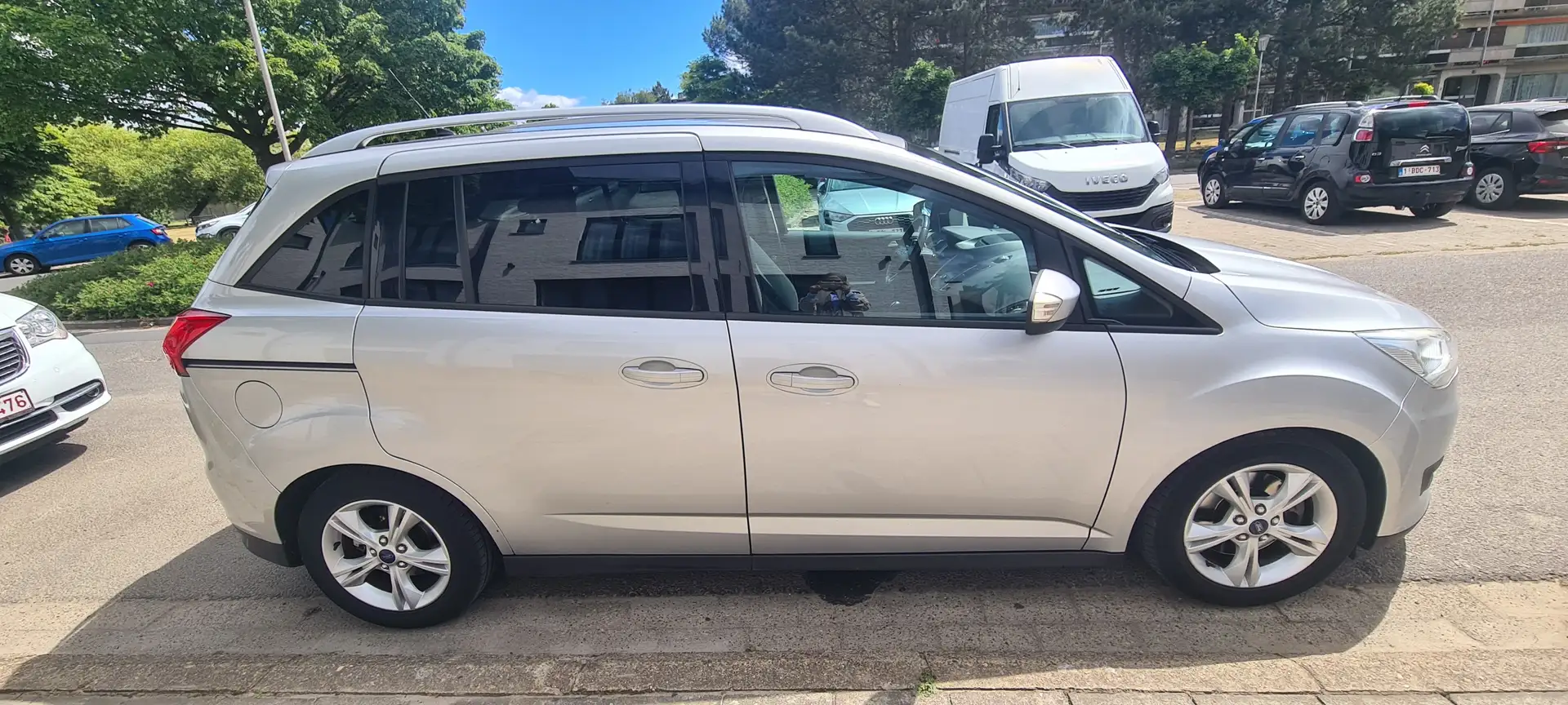 Ford Grand C-Max Grand C-Max 1.5 TDCi Start-Stopp-System Trend Šedá - 2