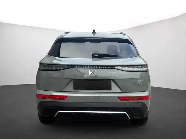 DS Automobiles DS 7 Crossback view 4