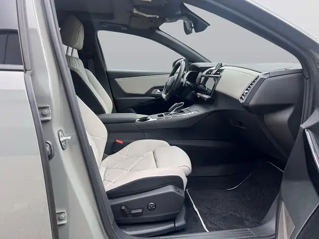 DS Automobiles DS 7 Crossback view 12