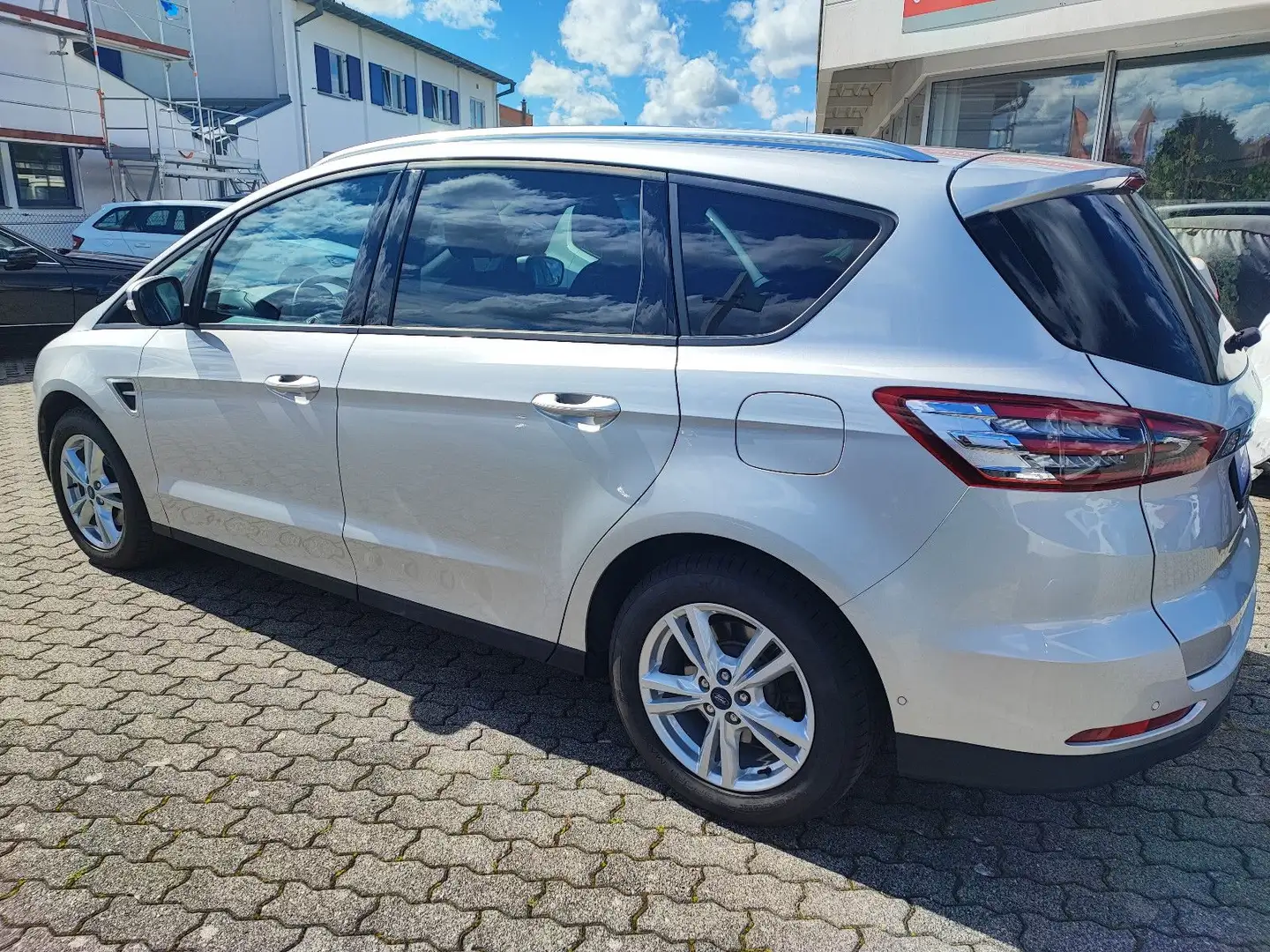 Ford S-Max 1,5/Nav/Kam/Scheckh/7-Sitz Argent - 2