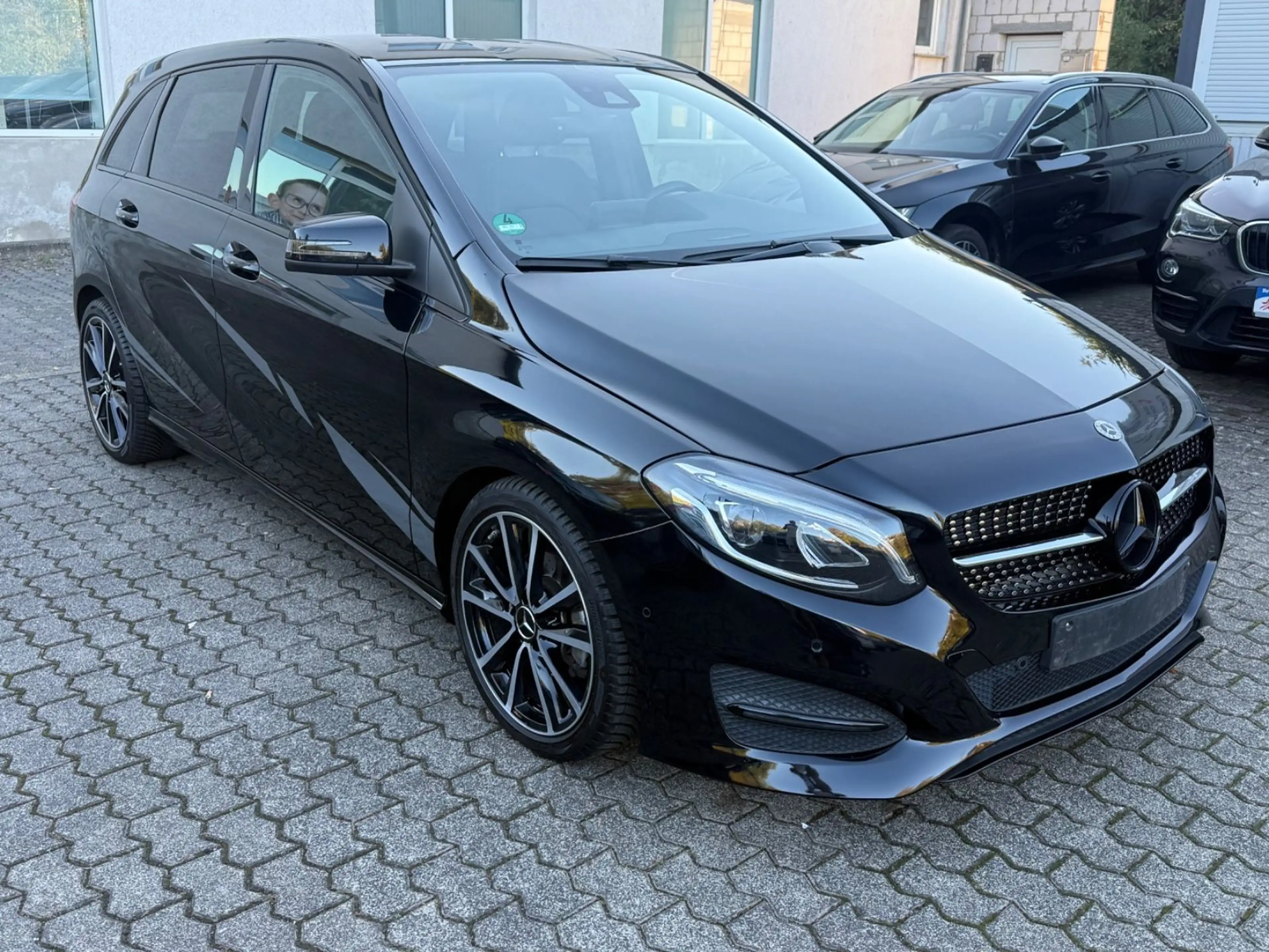 Mercedes-Benz B 200 Score Automatik AHK Navi Tempomat H&K — photo 5