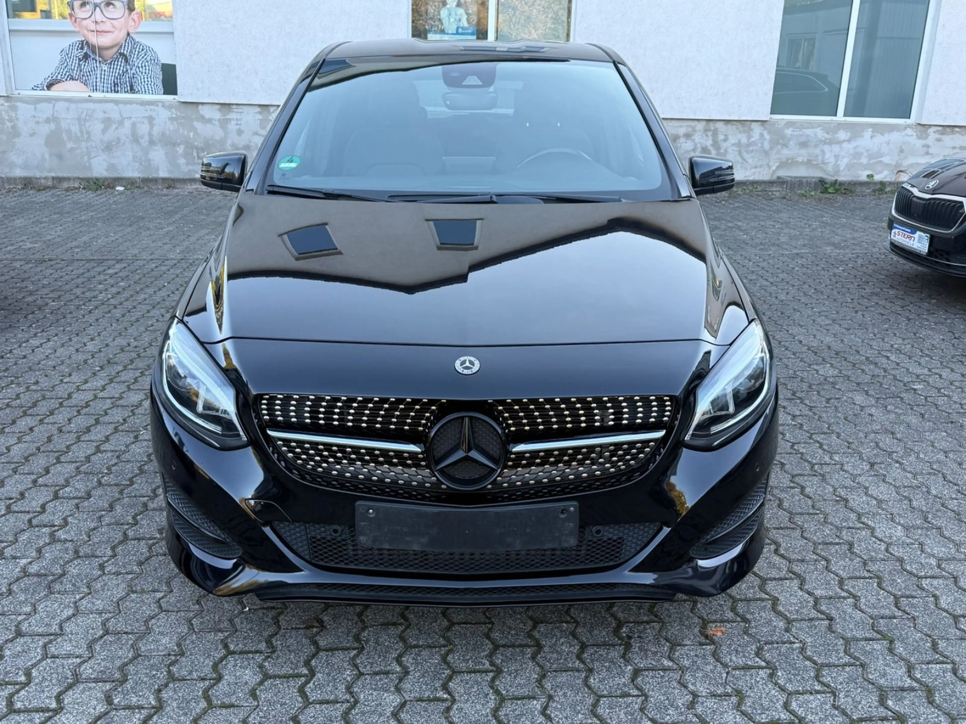 Mercedes-Benz B 200 Score Automatik AHK Navi Tempomat H&K — photo 6