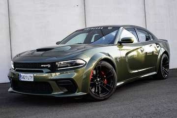 SRT Hellcat 6.2 HEMI V8 Supercharged