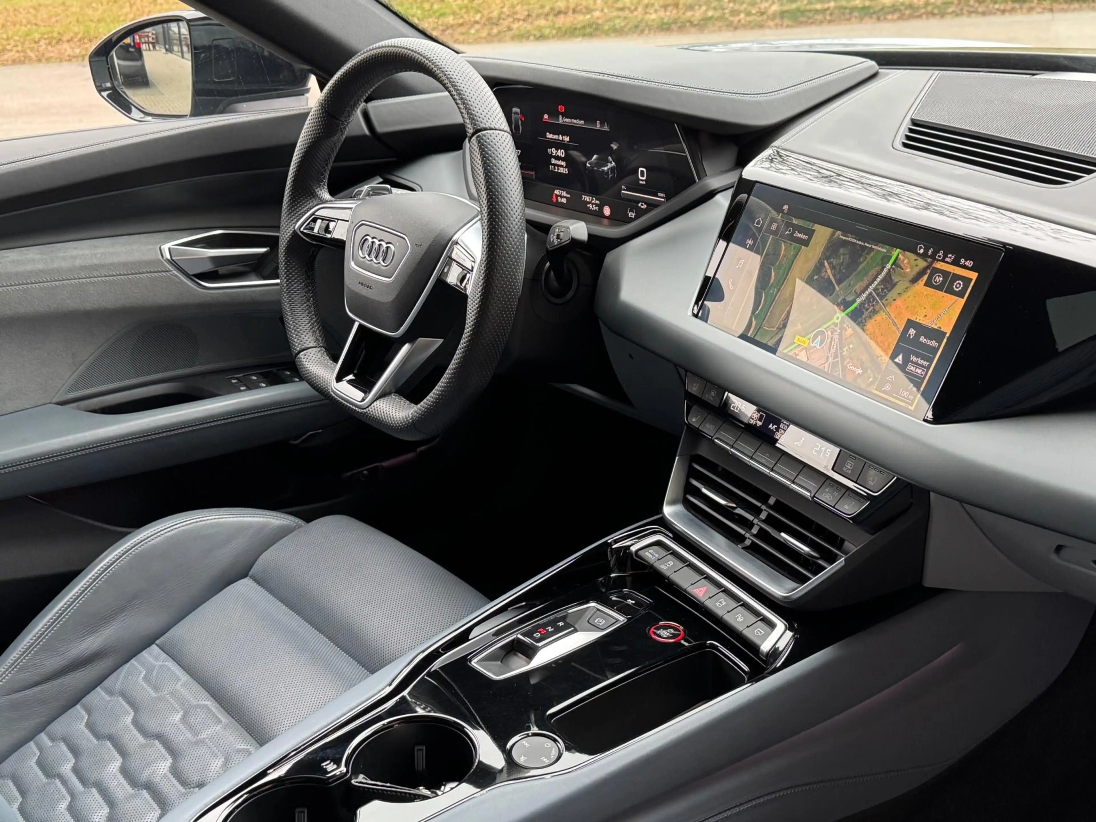 Audi e-tron GT GT 93 kWh / B&O / ACC / 21' / 360 / Laser / — photo 15