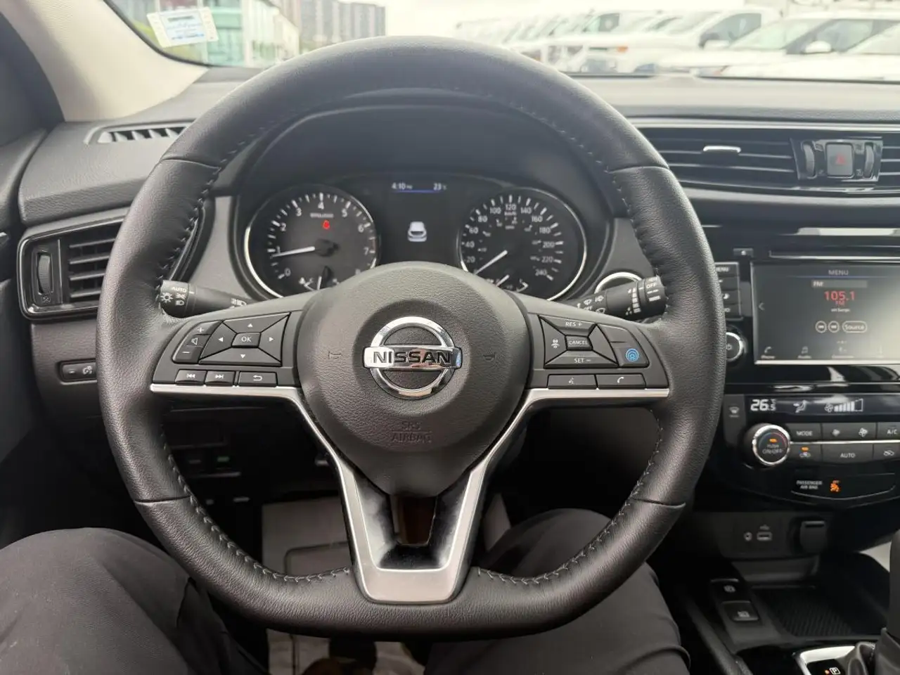 Nissan Qashqai photo Nissan Qashqai