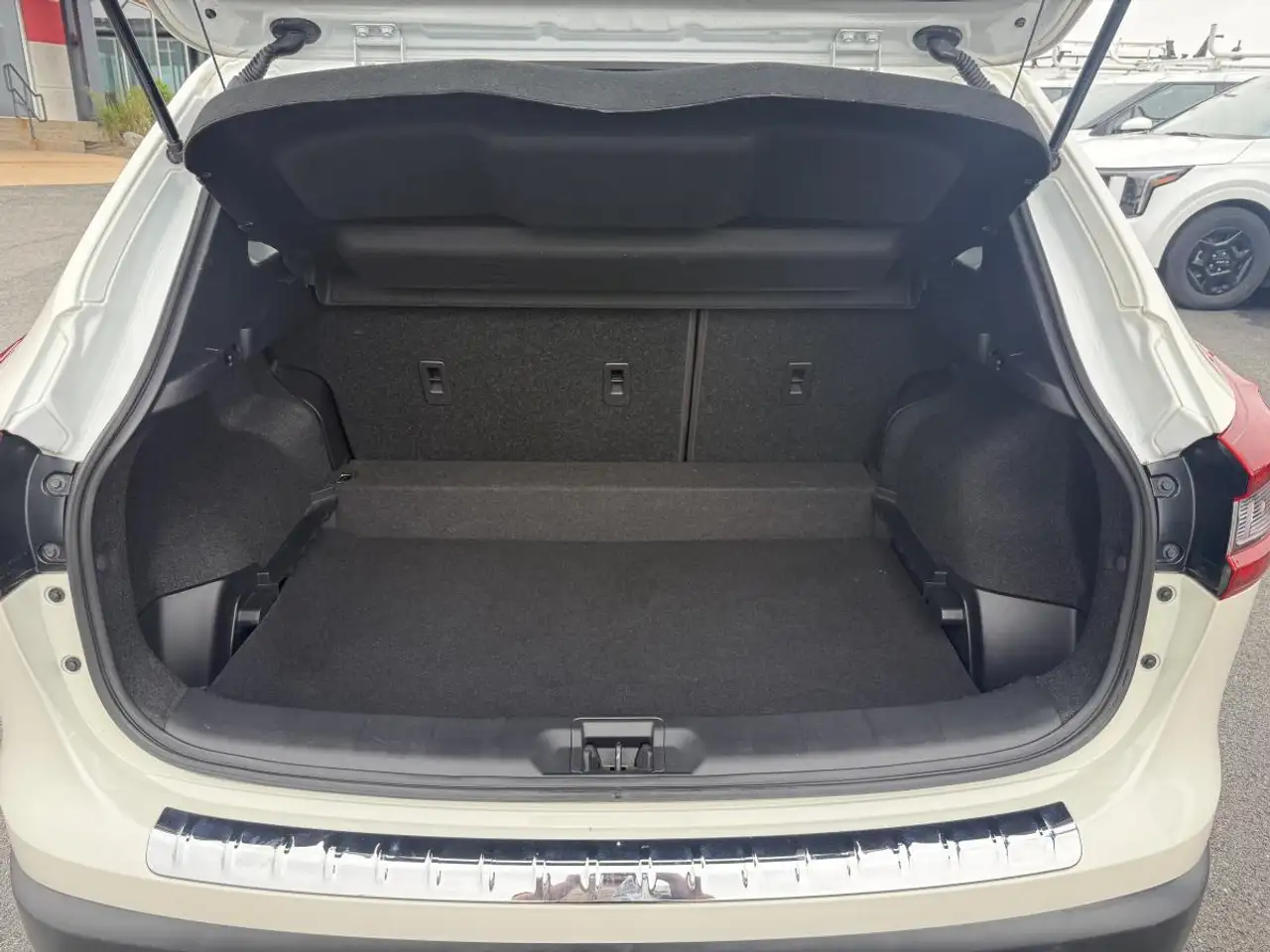 Nissan Qashqai photo Nissan Qashqai