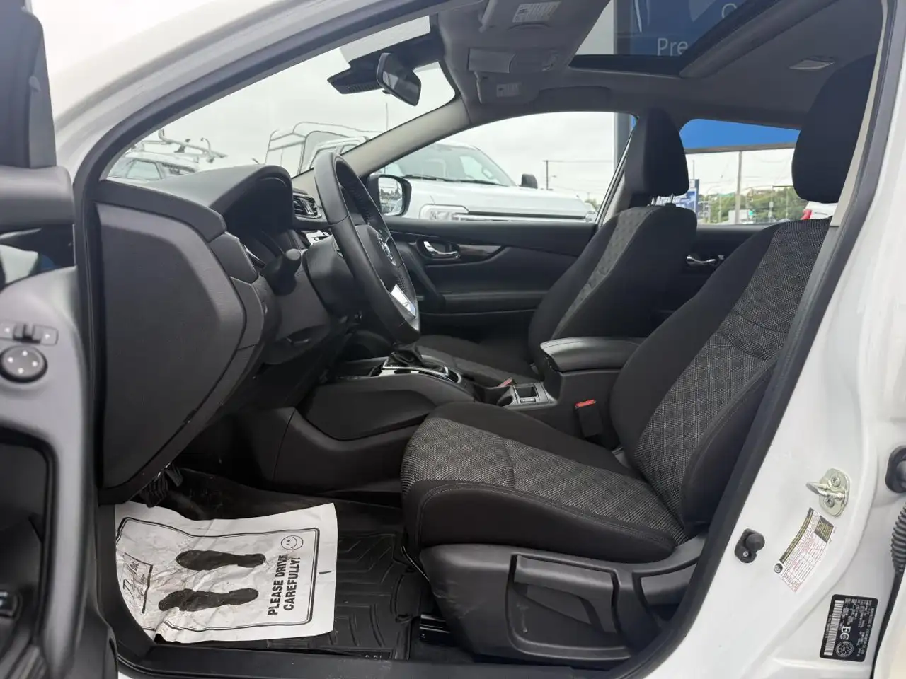 Nissan Qashqai photo Nissan Qashqai