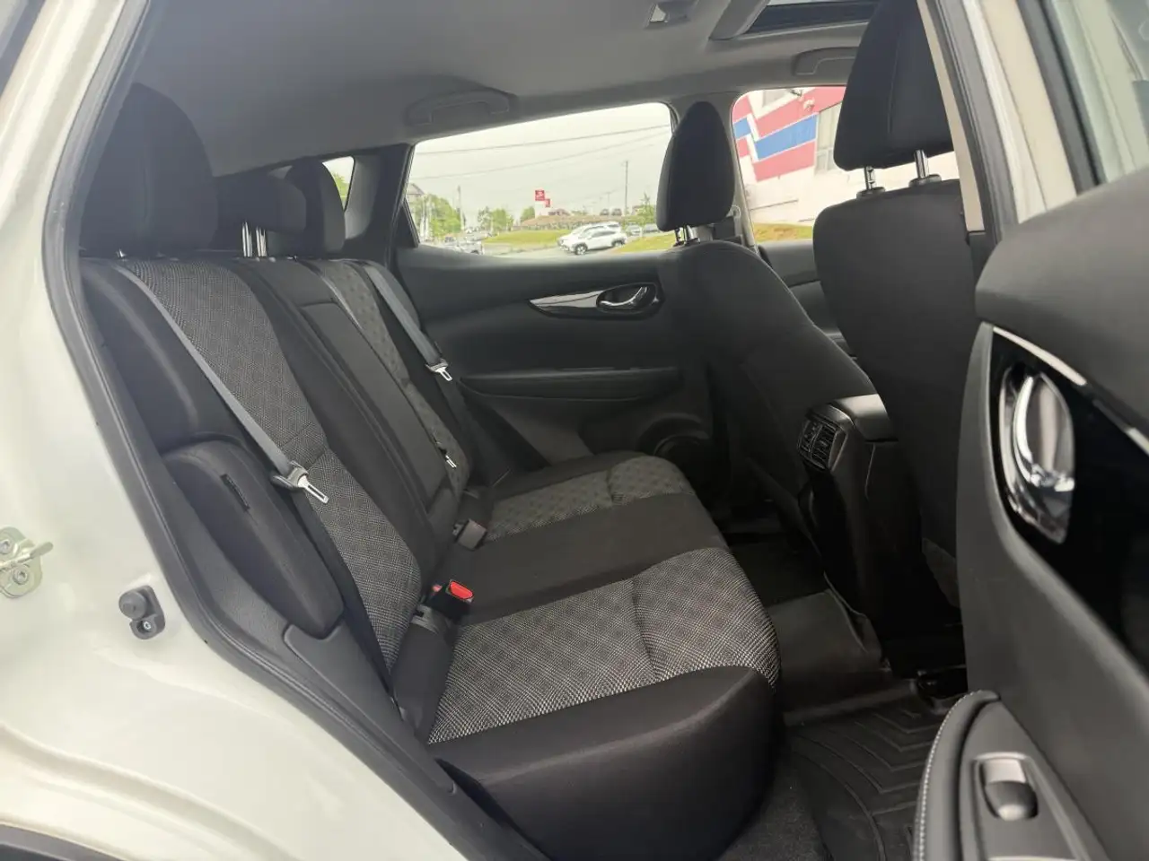 Nissan Qashqai photo Nissan Qashqai