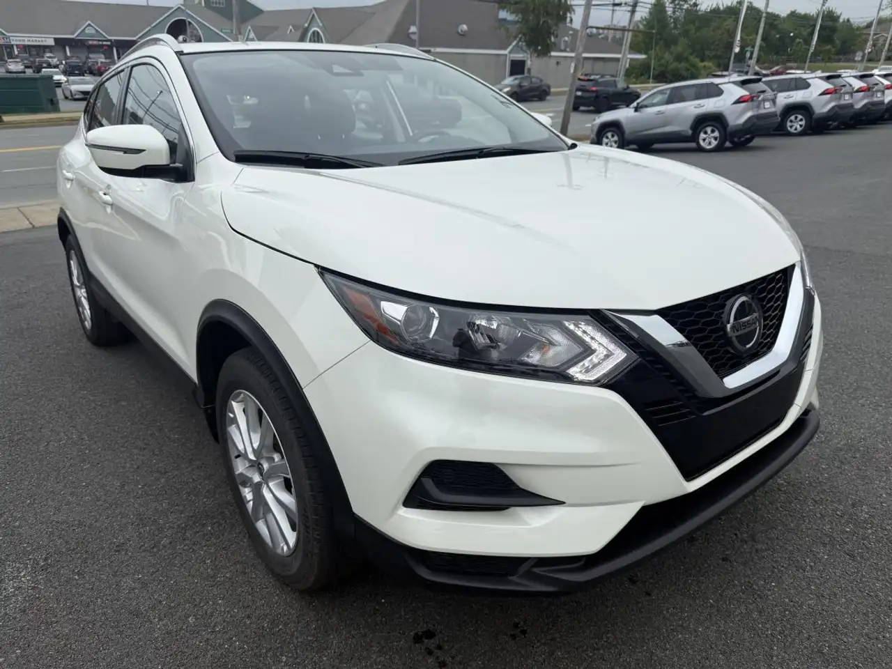 Nissan Qashqai photo Nissan Qashqai