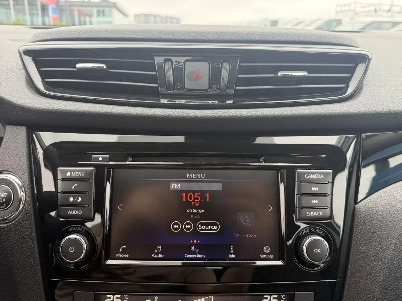 Nissan Qashqai photo Nissan Qashqai