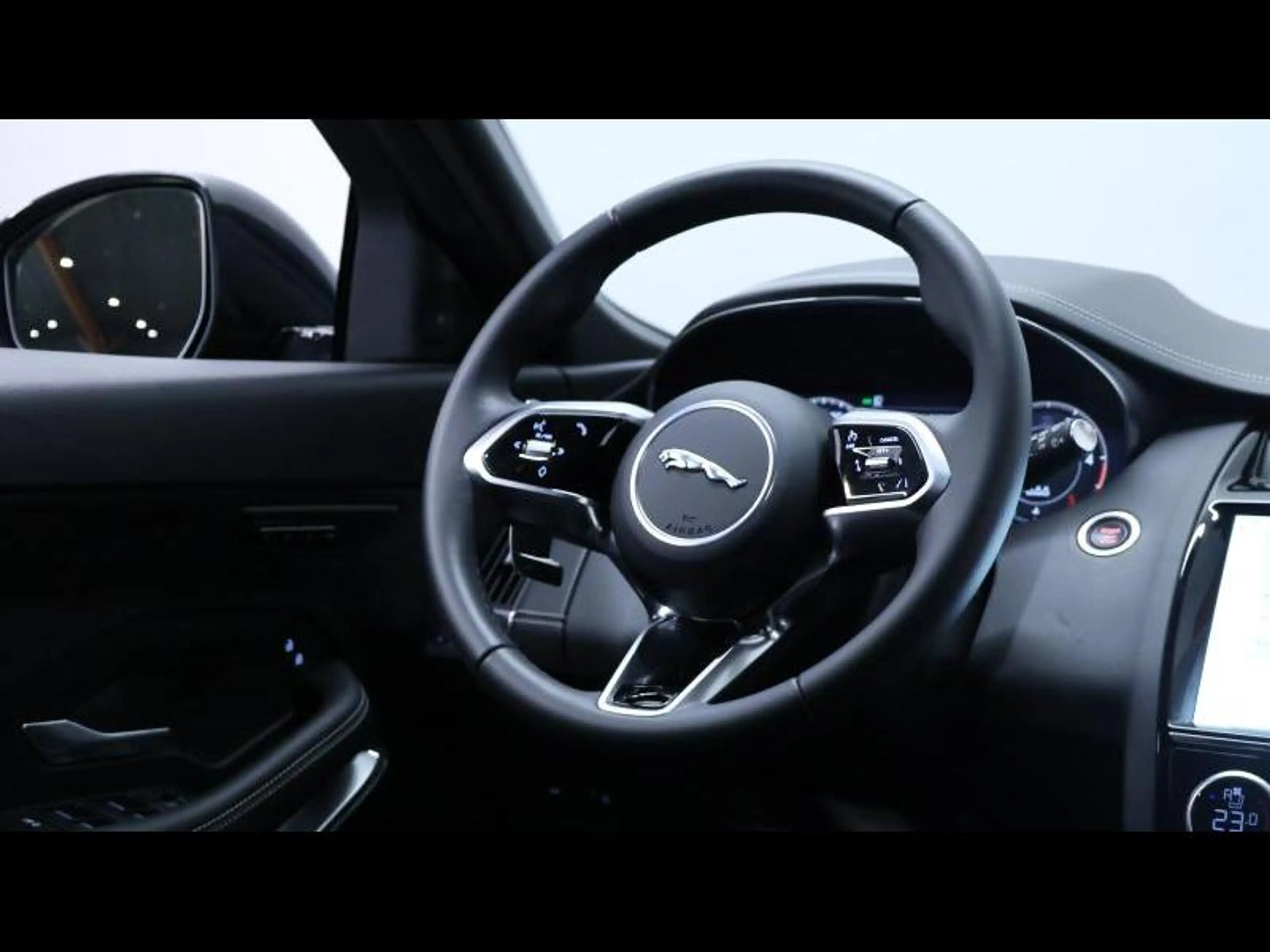 Jaguar E-Pace D165 R-Dynamic S AWD auto — photo 13