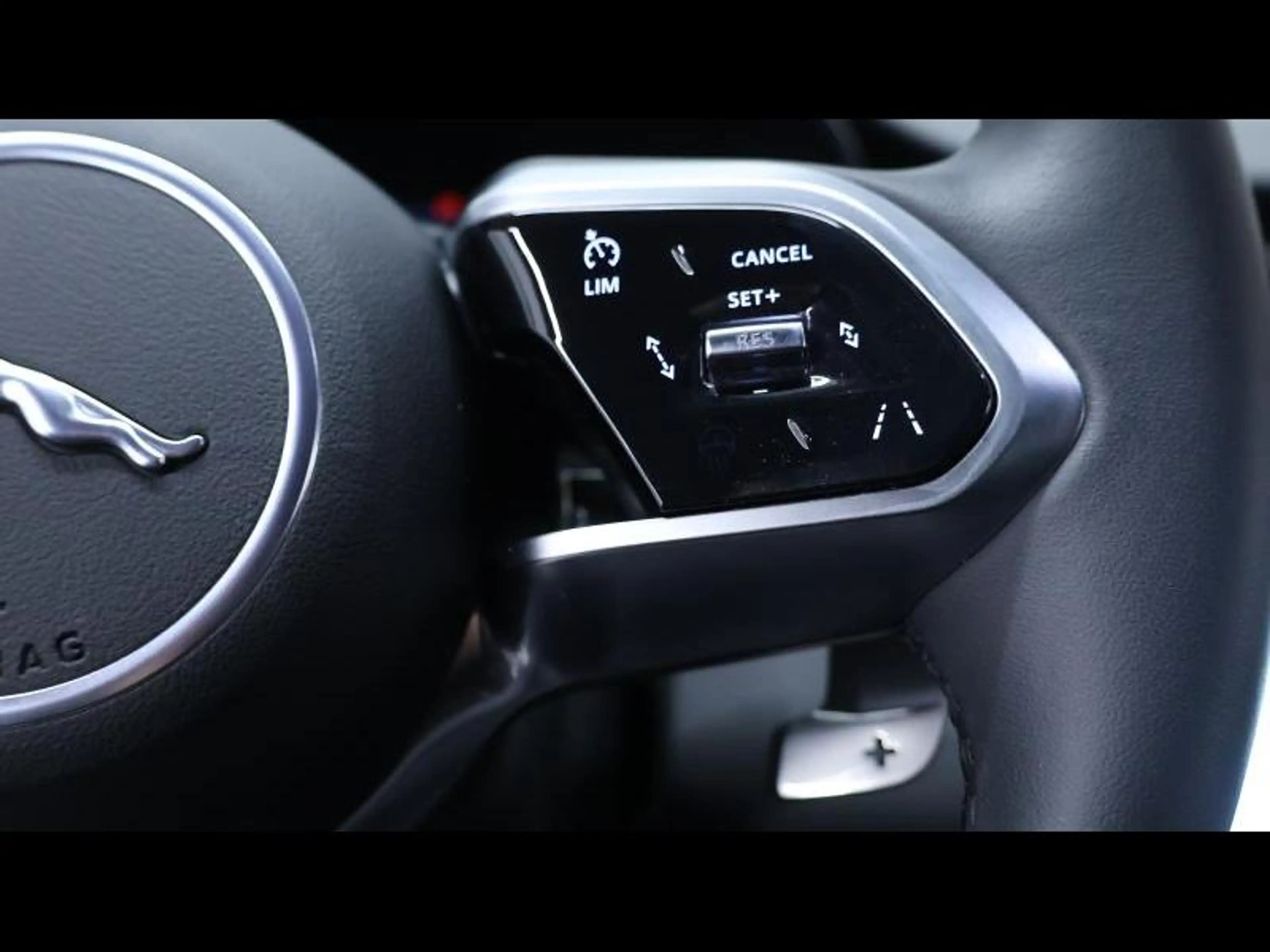 Jaguar E-Pace D165 R-Dynamic S AWD auto — photo 15
