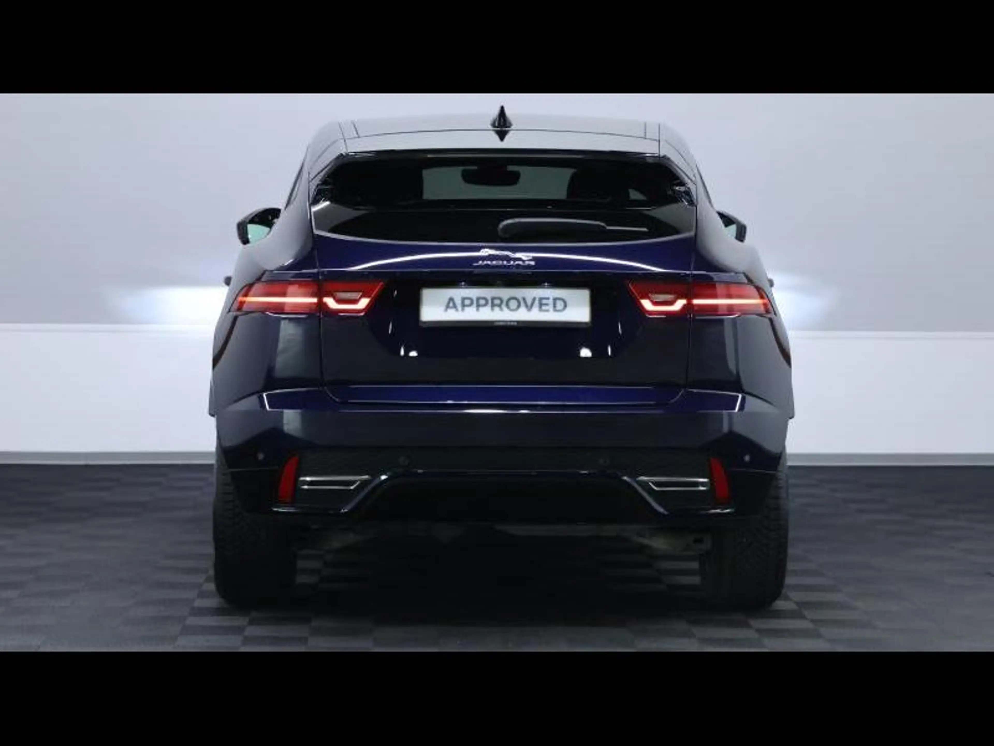 Jaguar E-Pace D165 R-Dynamic S AWD auto — photo 5