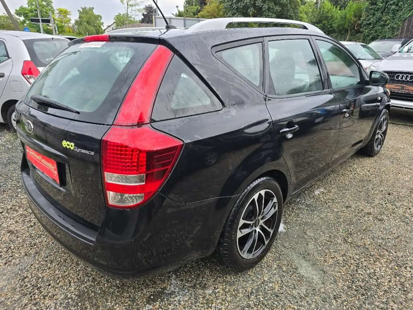 Kia Ceed SW / cee'd SW cee'd SW 1,6 CRDi Cool Jackpot DPF ISG Schwarz - 2