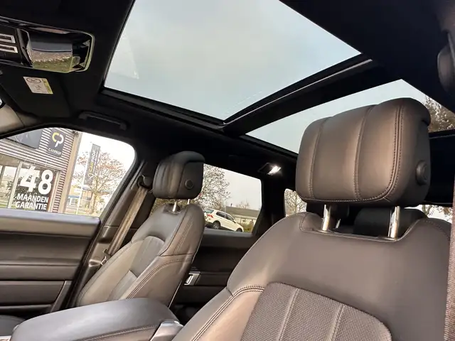 Land Rover Range Rover Sport view 12