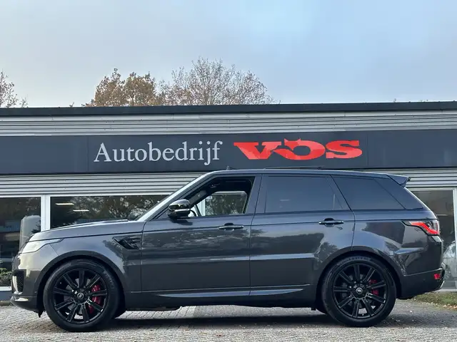Land Rover Range Rover Sport view 3