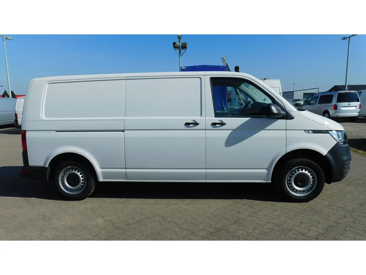 Volkswagen T6.1 Transporter Abt e- Lang 1-Gang Klima Radio Weiß - 2