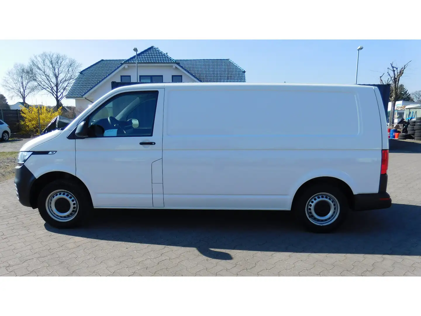 Volkswagen T6.1 Transporter Abt e- Lang 1-Gang Klima Radio Weiß - 1