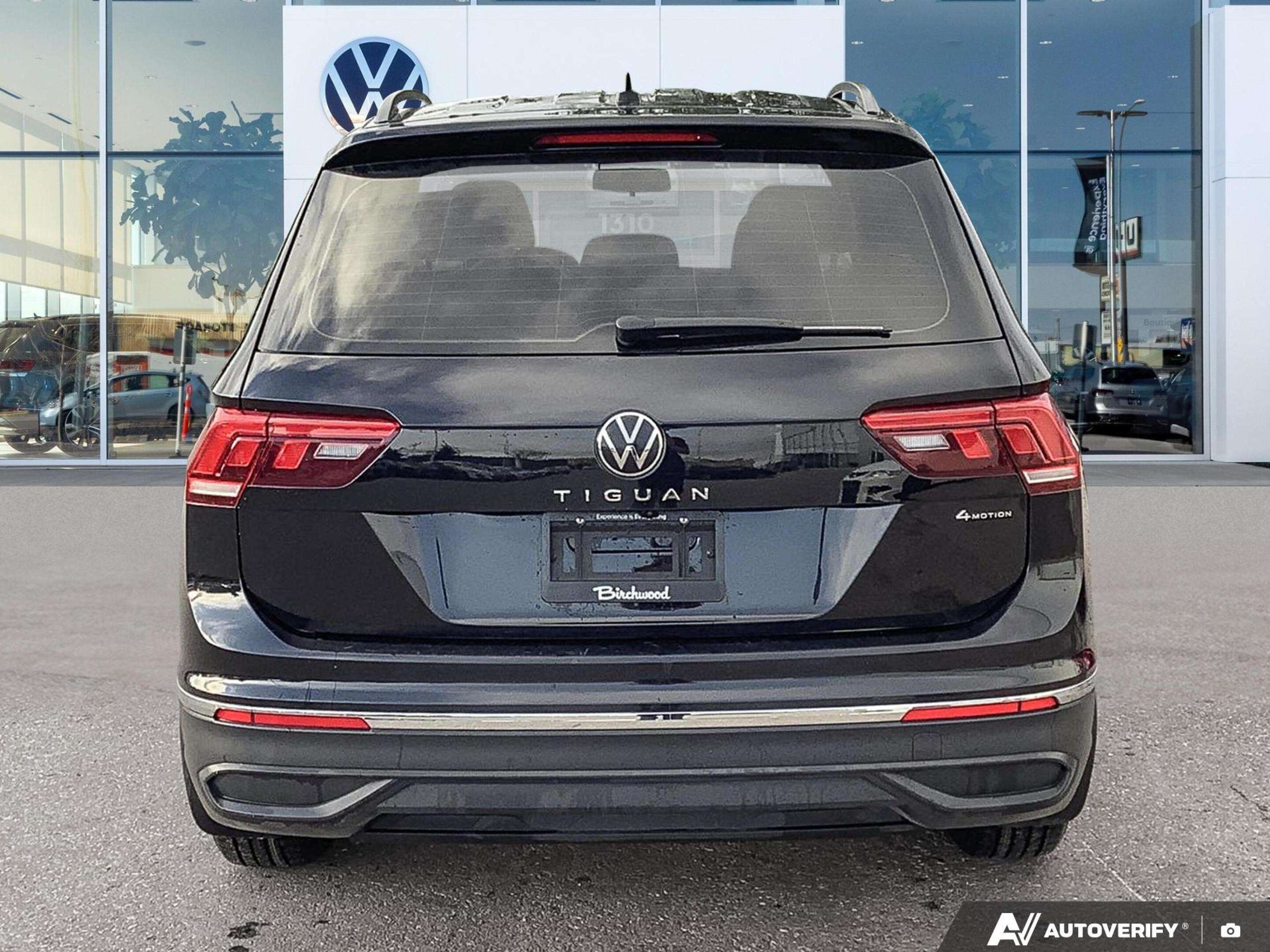 2022 Volkswagen Tiguan Trendline AWD | Local Vehicle | One Owner — снимка 1