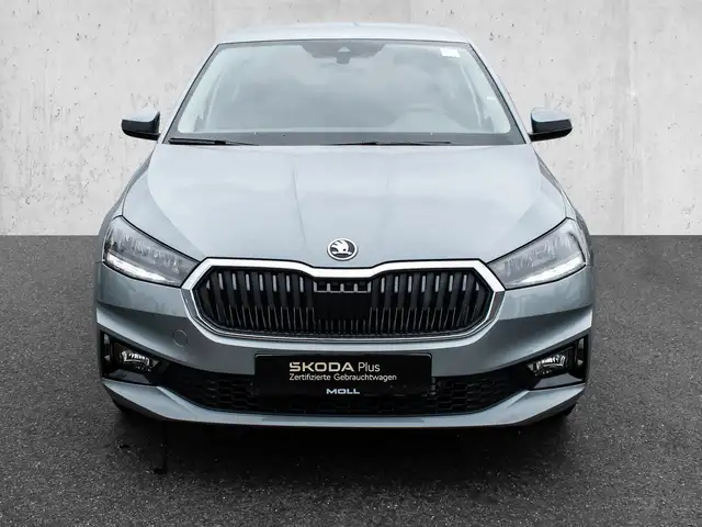 Skoda Fabia view 3